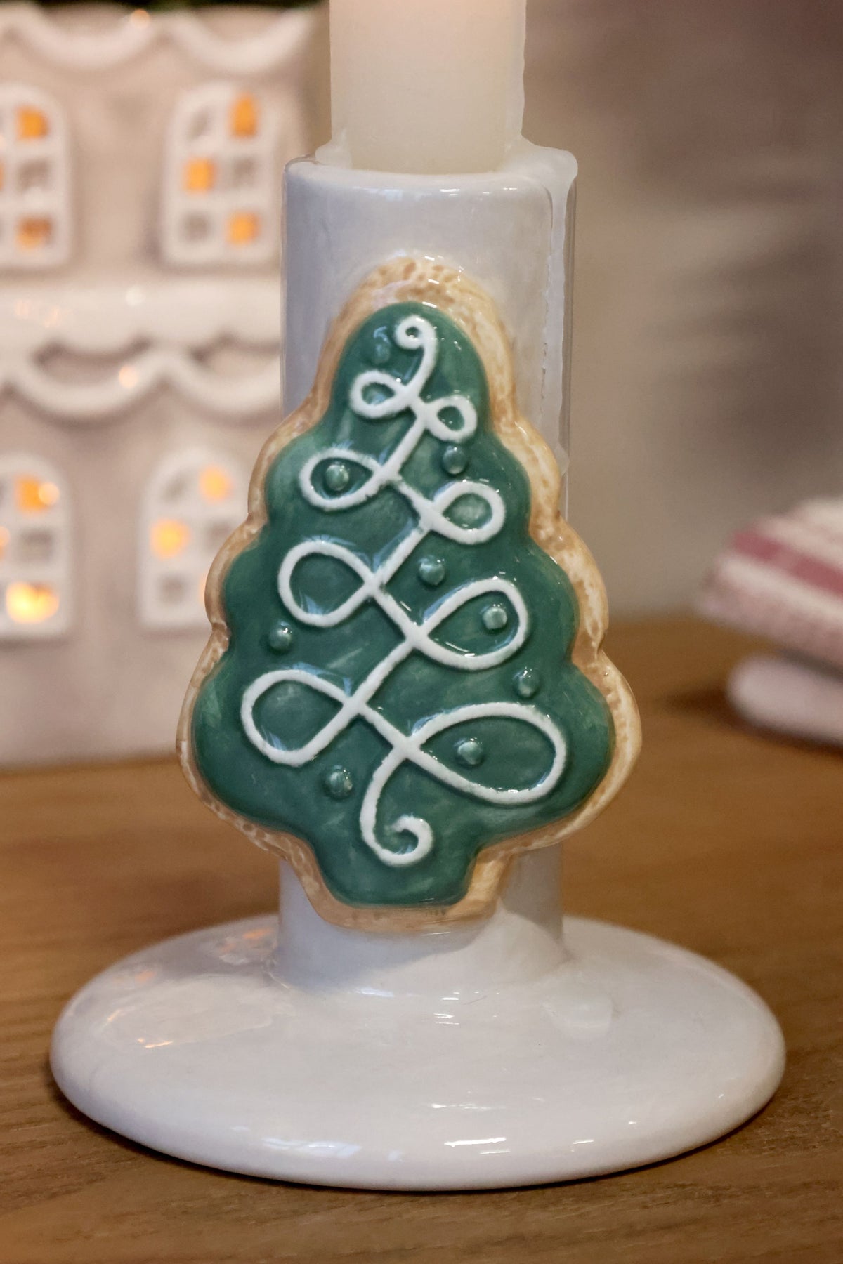Kerzenständer mit Weihnachtsbaum, creme, 10 cm hoch