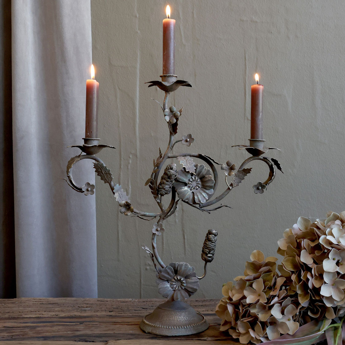 Kerzenständer im Kirchenstil aus Eisen, antique mokka