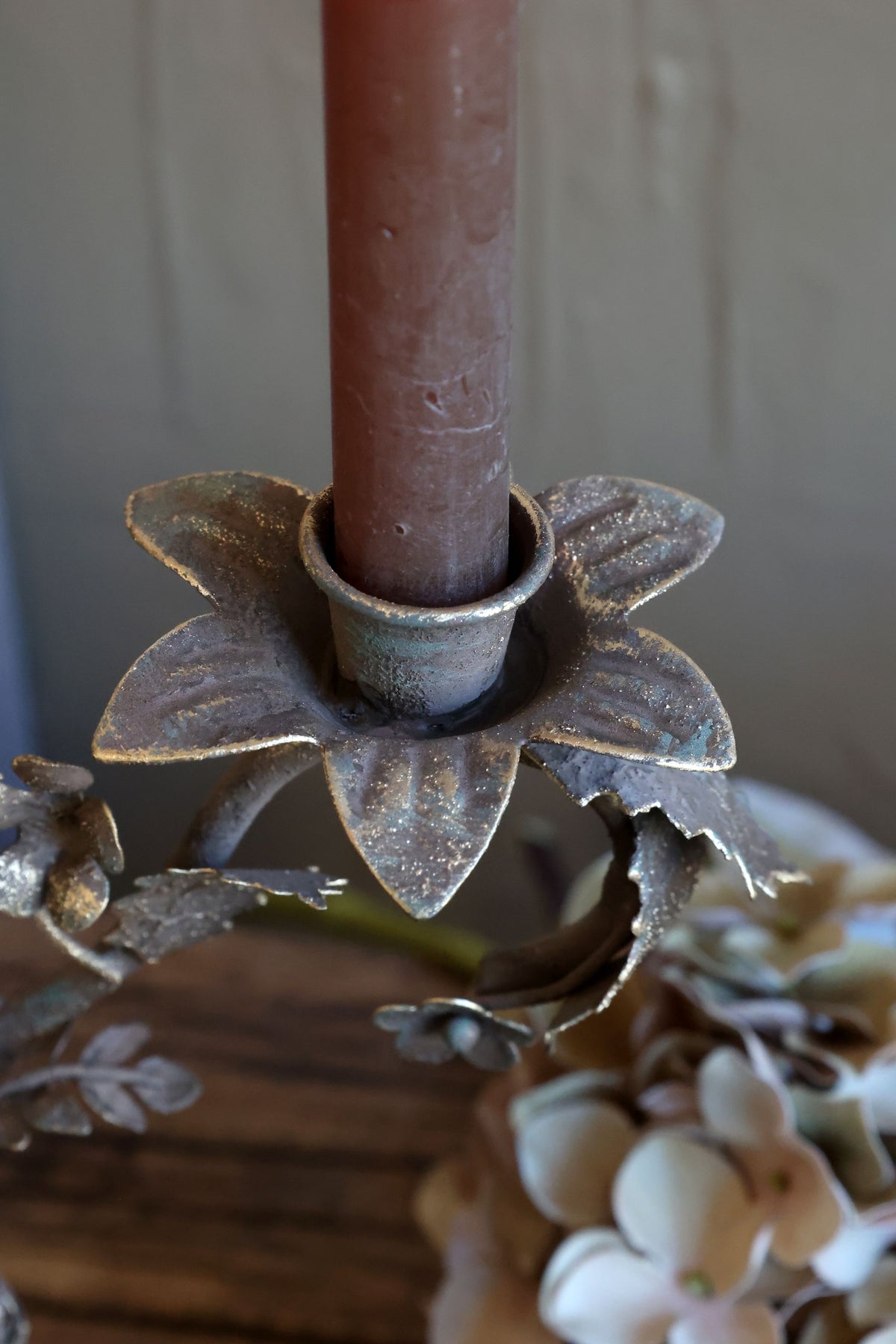 Kerzenständer im Kirchenstil aus Eisen, antique mokka