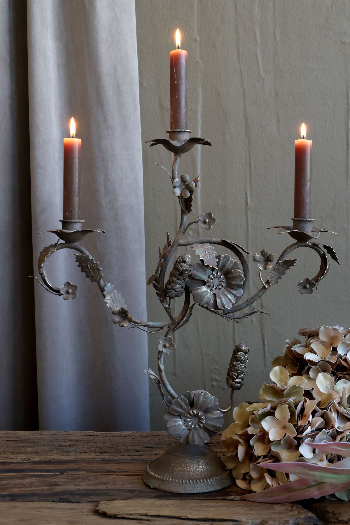 Kerzenständer im Kirchenstil aus Eisen, antique mokka
