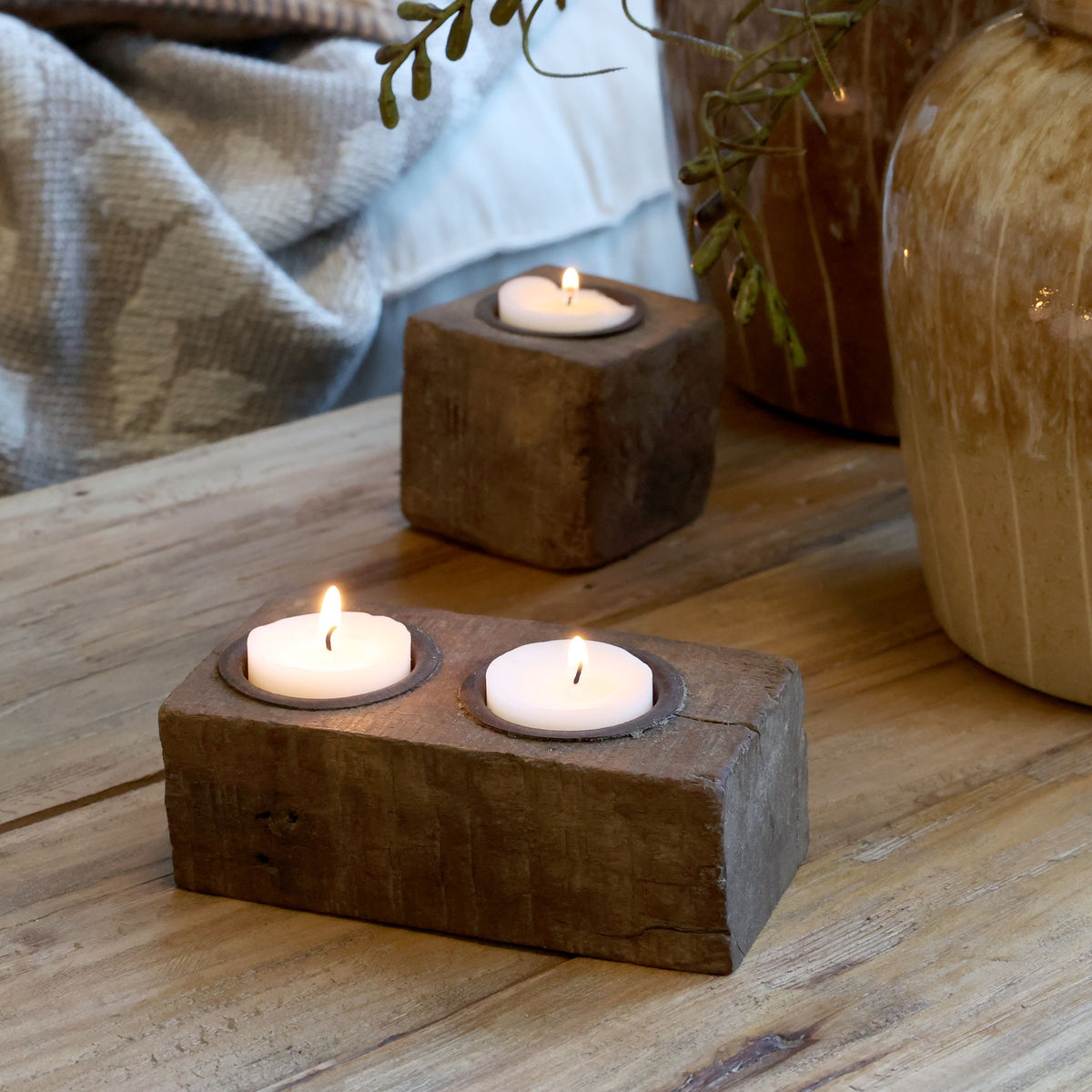 Kerzenständer aus Recyclingholz mit 2 Haltern, 12 cm lang