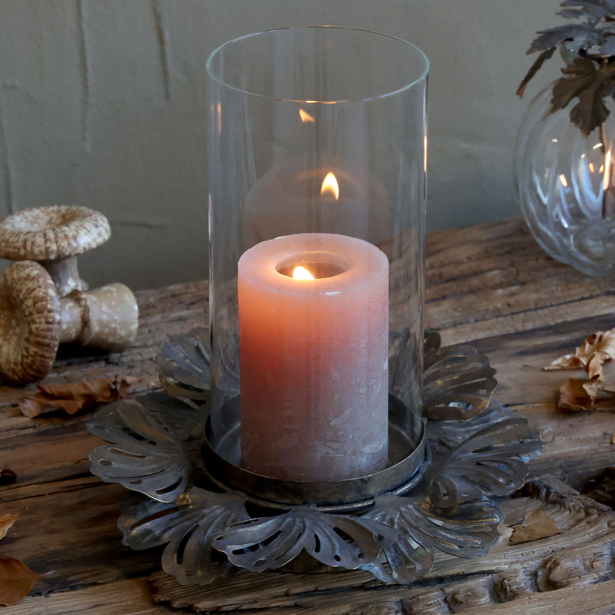 Windlicht aus Glas und Eisen, 22,5 cm hoch, antique messing