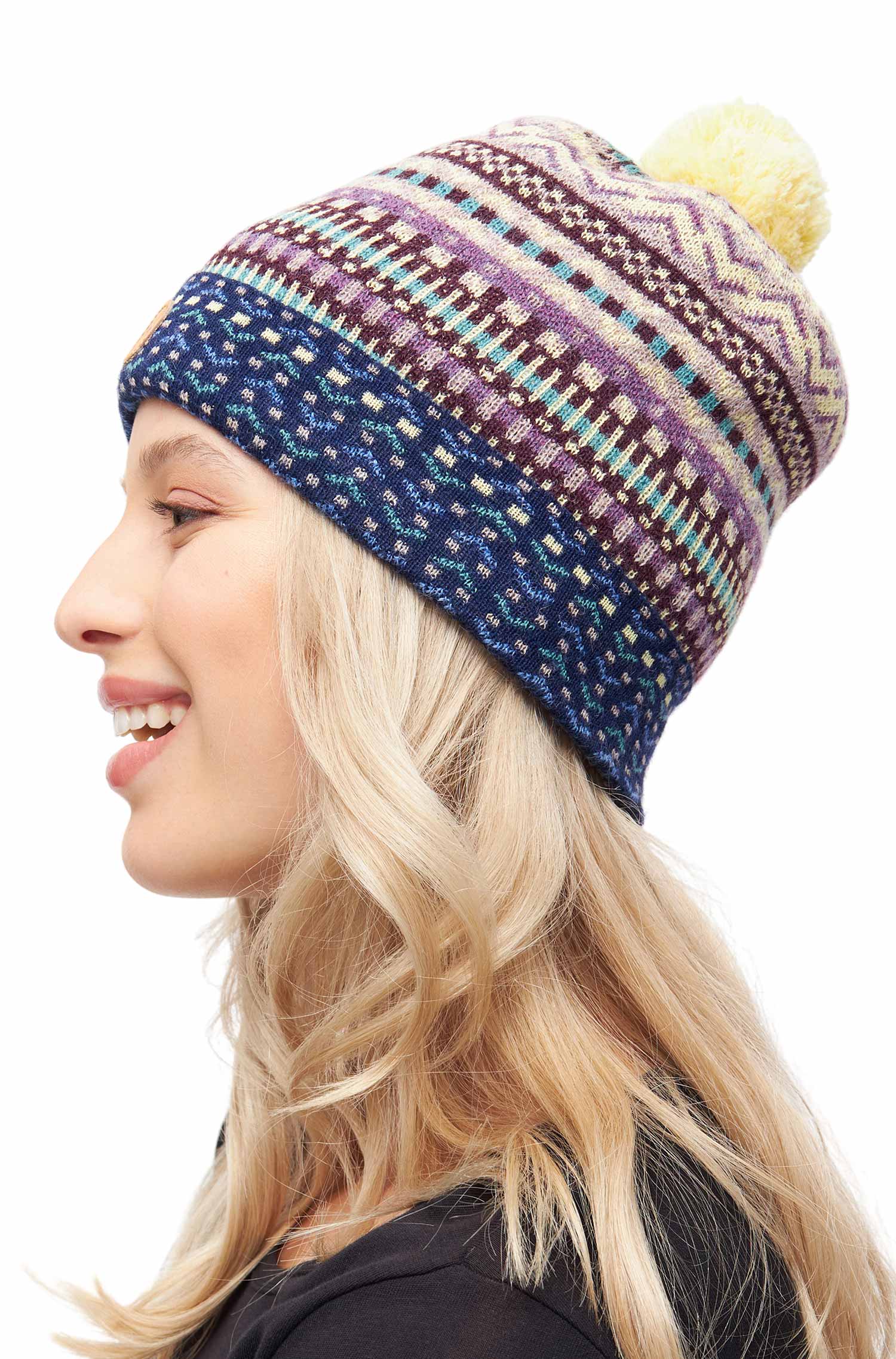 Bonnet pompon en alpaga DILAYA en 100% bébé alpaga