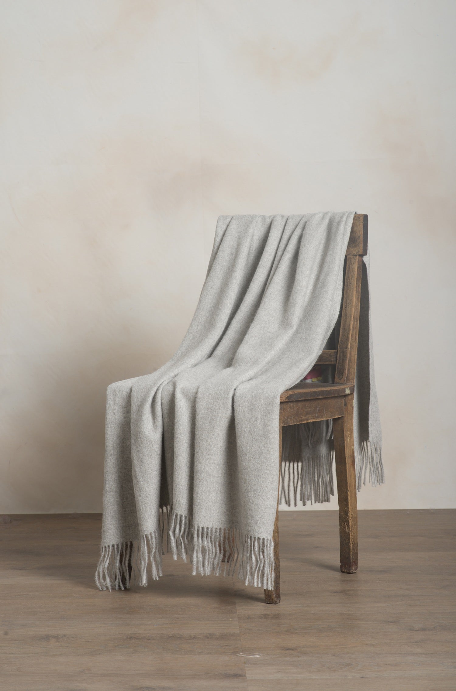 Alpaca blanket JET made of 100% baby alpaca