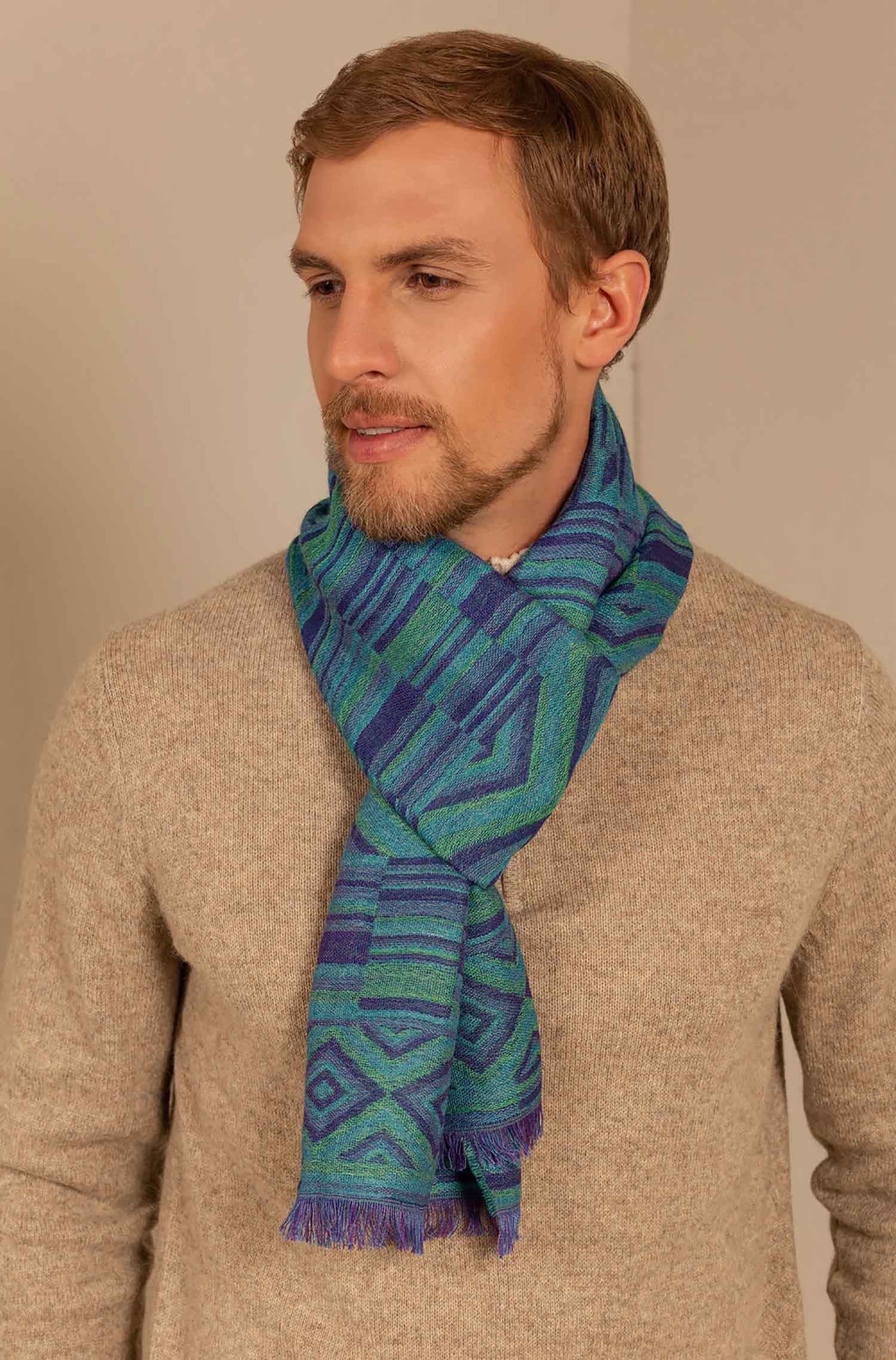 Alpaka Schal UNKNOWN aus Baby Alpaka und Seide