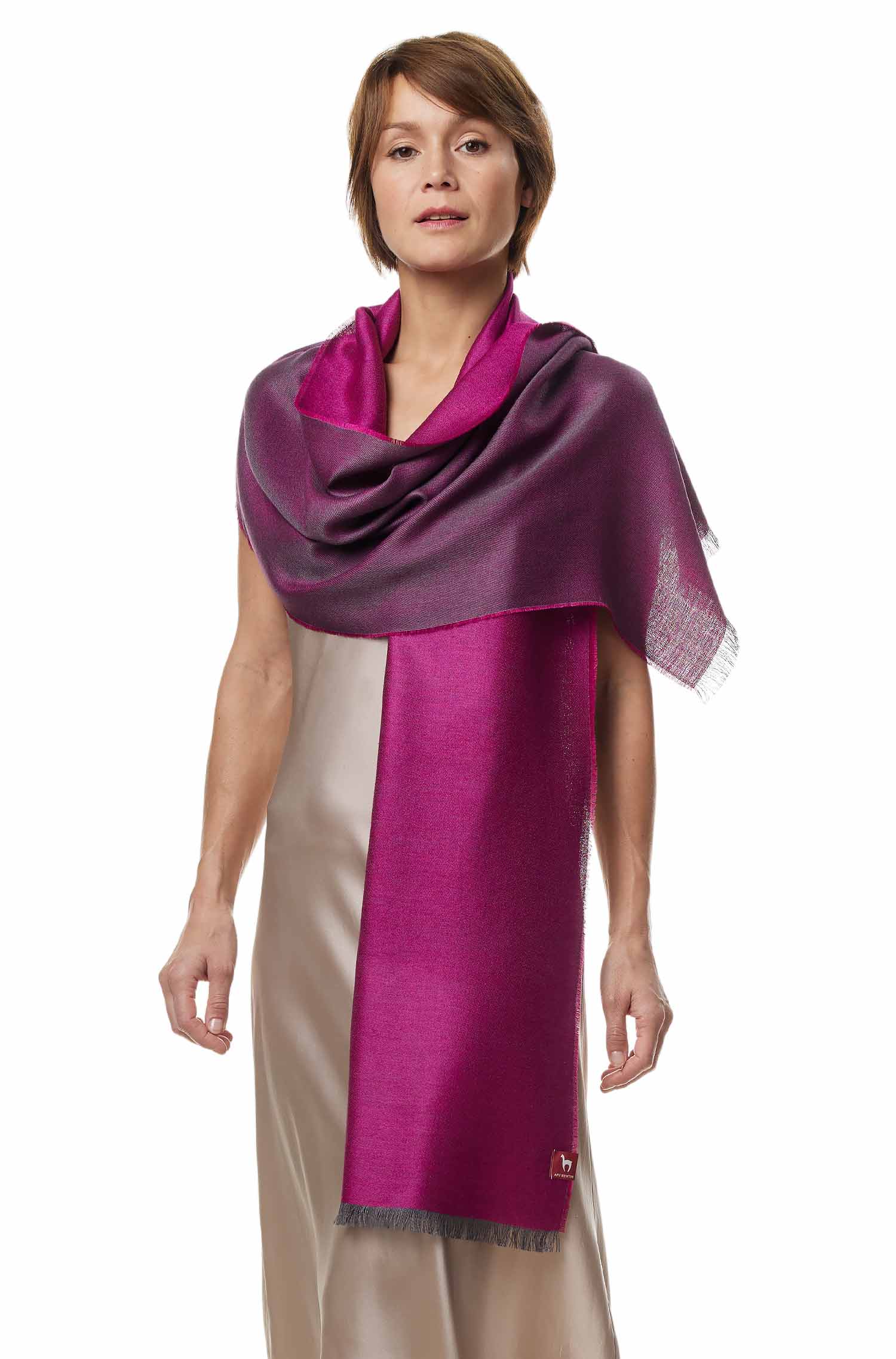 Foulard en soie d'alpaga DUO composé de 70% bébé alpaga & 30% soie