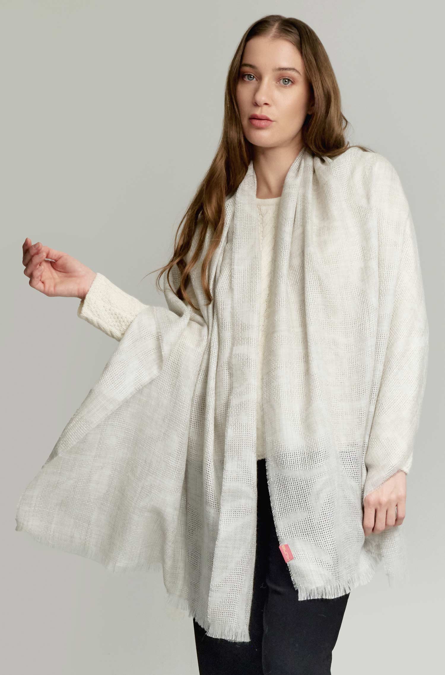 Alpaka Webschal YRUMA aus Baby Alpaka & Seide