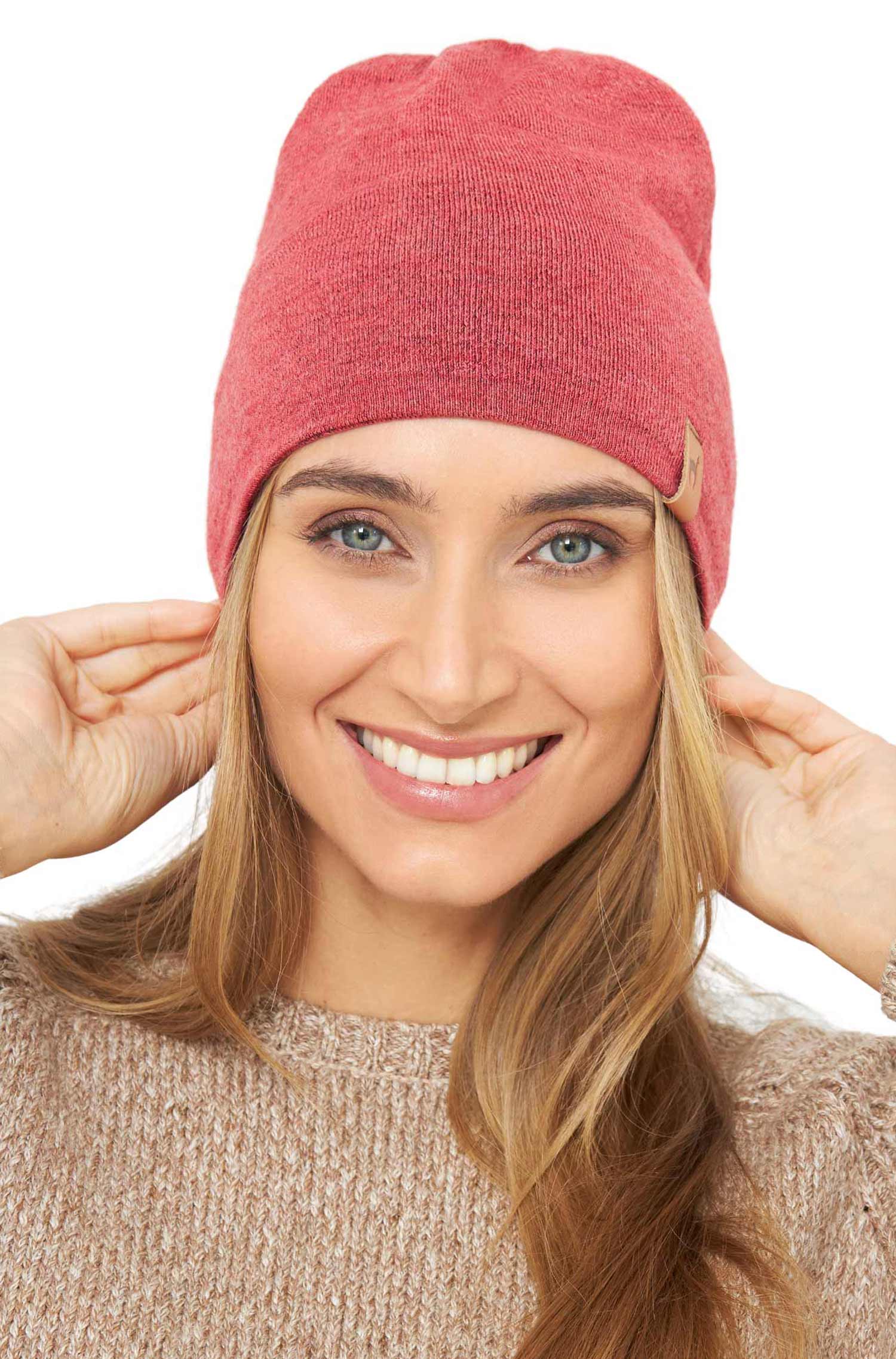 Bonnet ROYAL ALPACA SPORT BEANIE fabriqué à partir d'un mélange d'alpaga royal