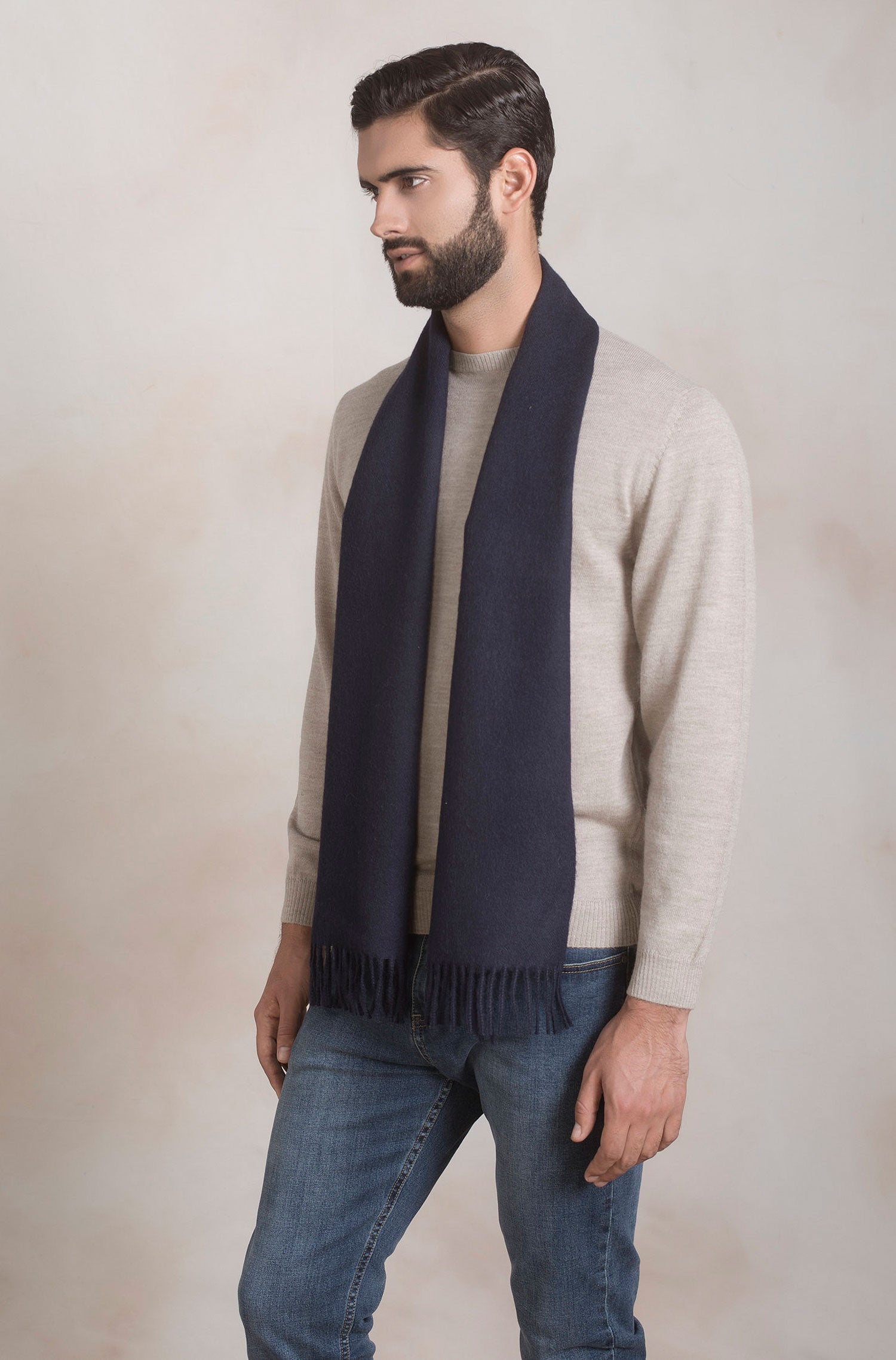 Écharpe ADRIAN en pur baby alpaga pour hommes et femmes de KUNA Essentials