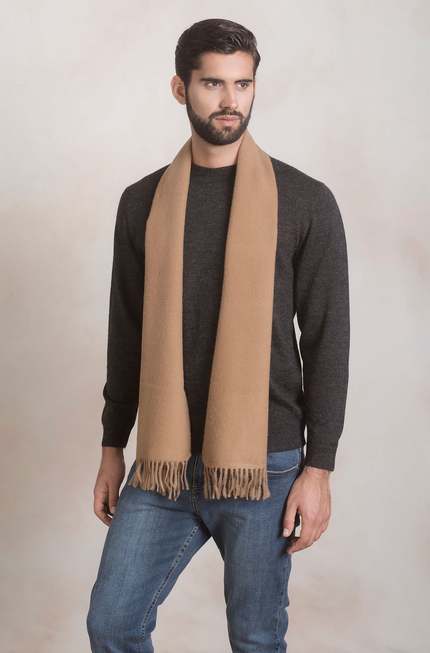 Écharpe ADRIAN en pur baby alpaga pour hommes et femmes de KUNA Essentials