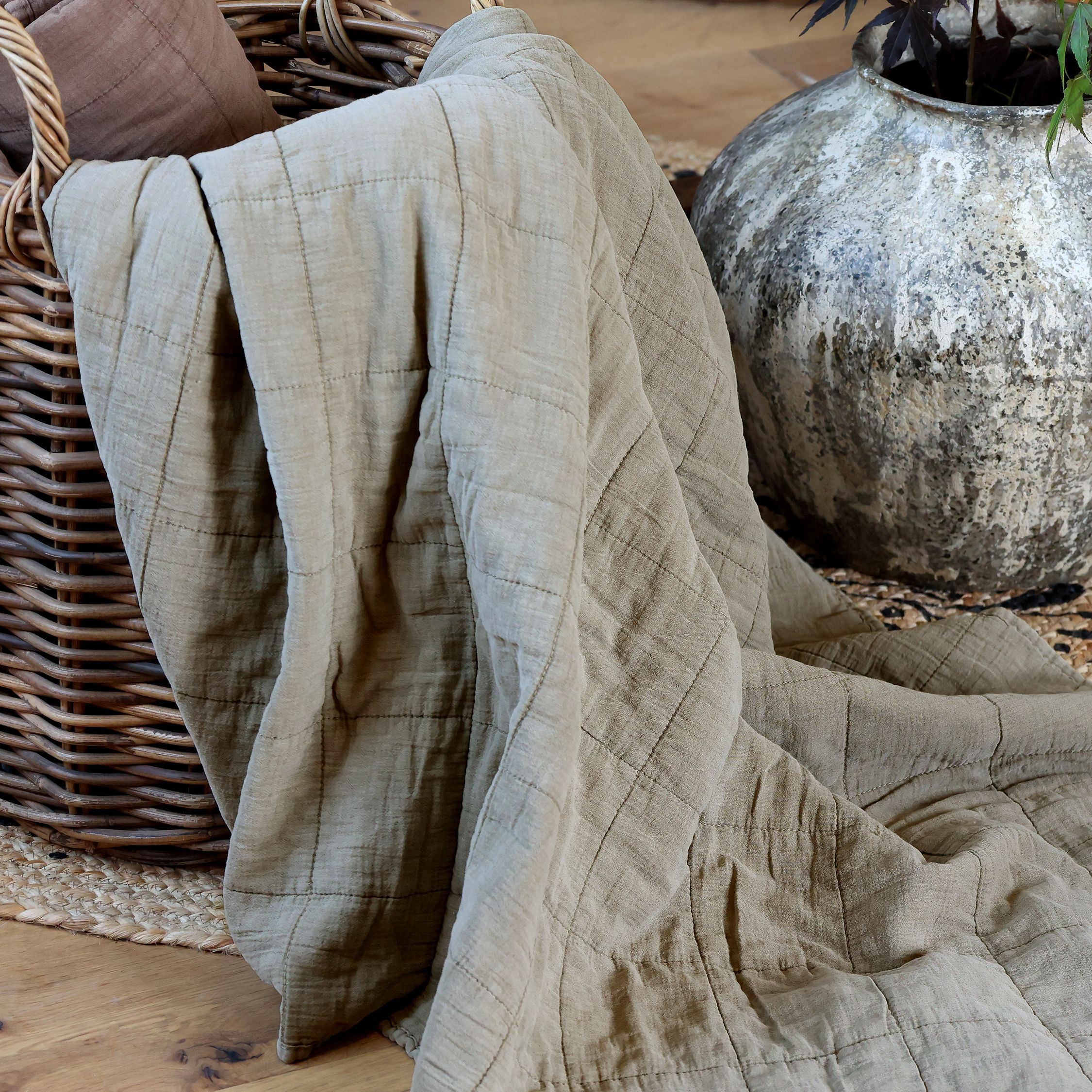 Quilt Aix Vintage in Eukalyptus, 180 cm lang