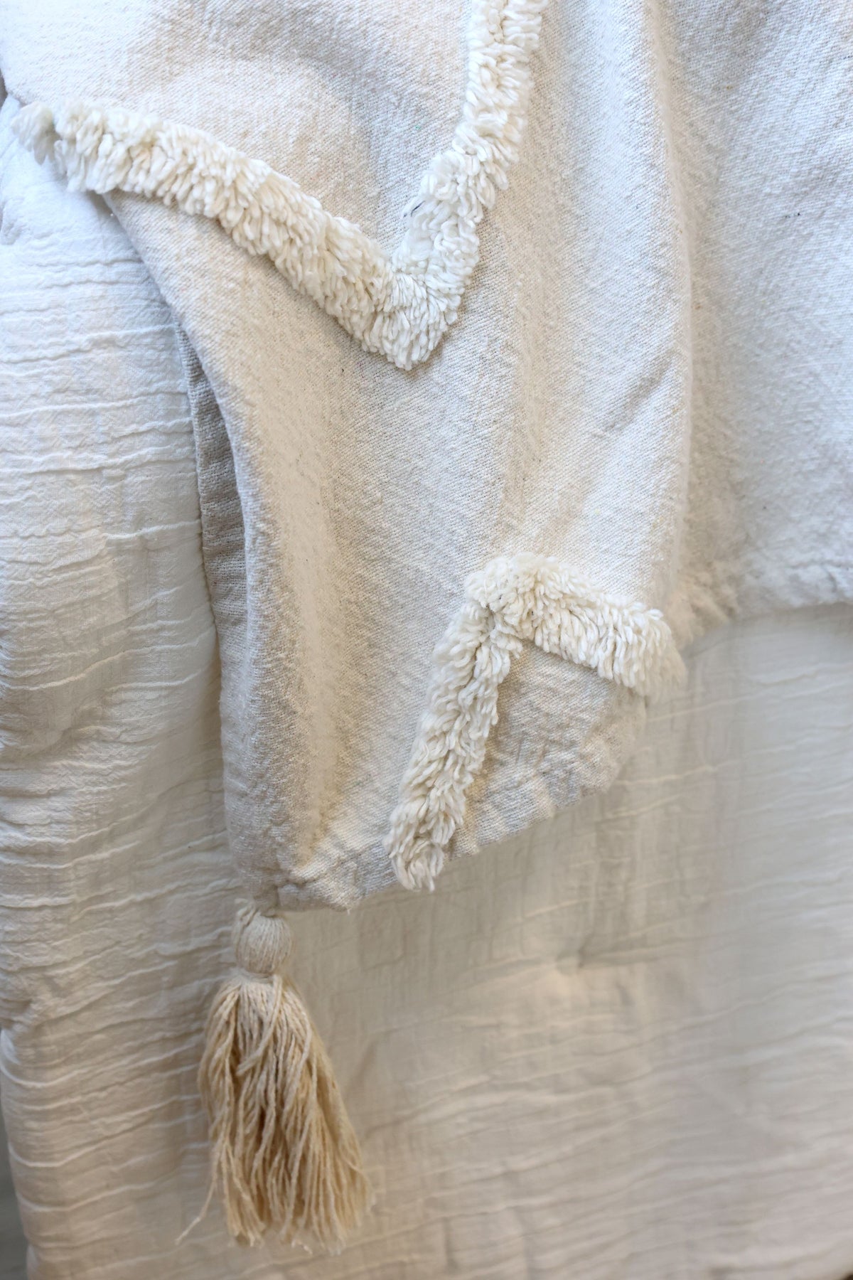 Baumwoll-Plaid mit Quasten, 240x260 cm, off white