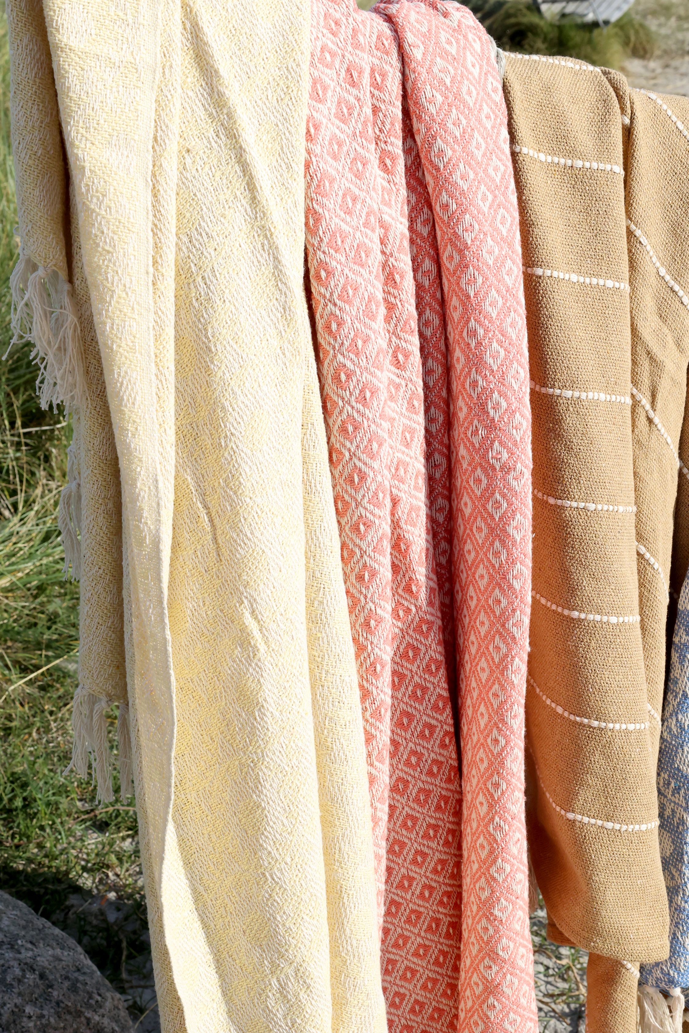 Baumwoll-Plaid handgewebt in Melone, 150 cm lang