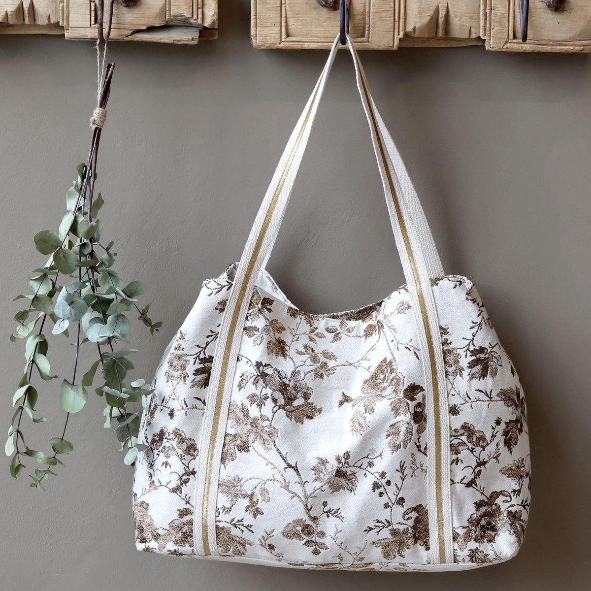 Shopper-Tasche mit Goldmuster – Creme, 58 cm lang