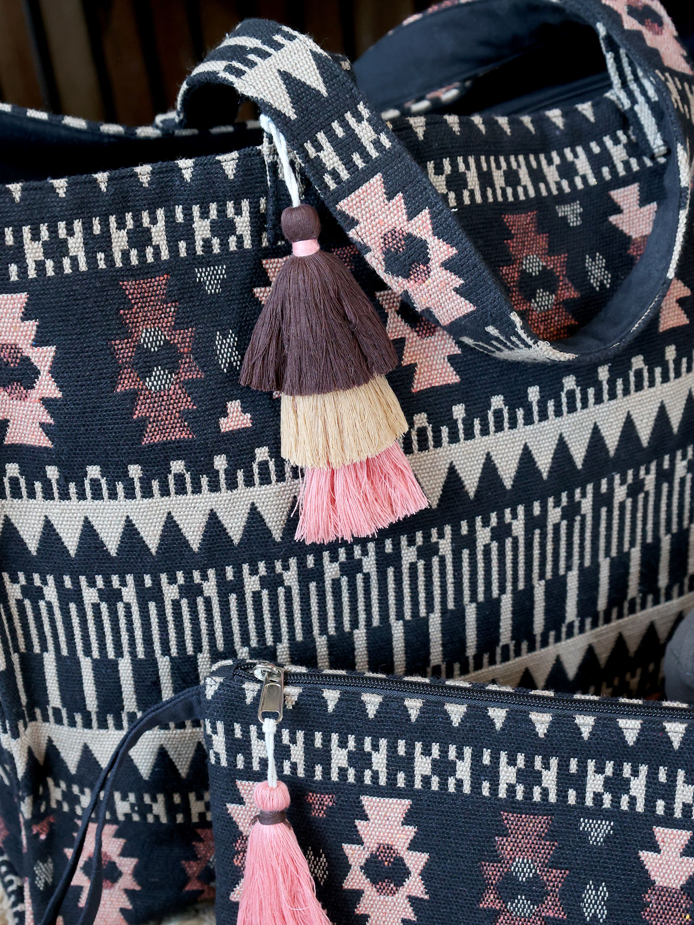 Shopper mit Jacquardmuster in Kohle