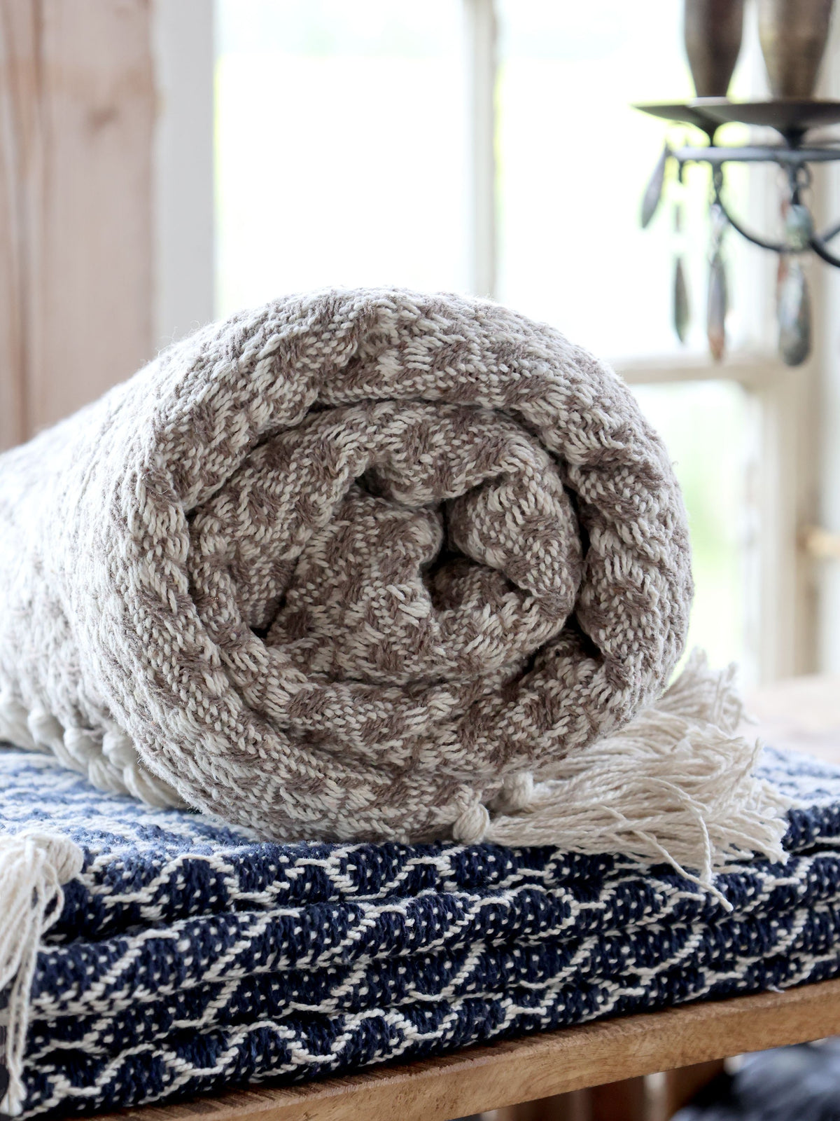 Plaid Decke latte und creme 150 cm lang