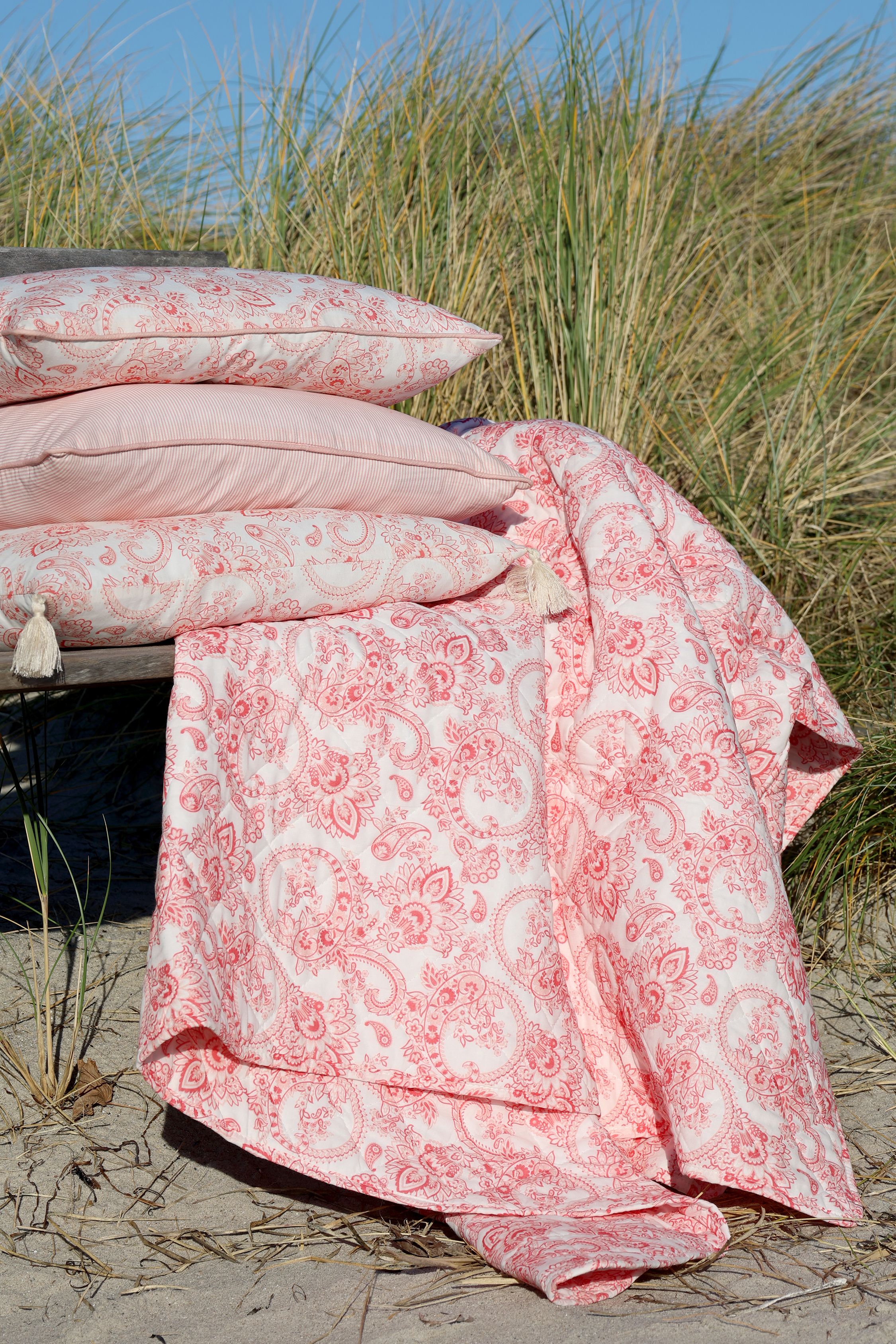 Kissenbezug 50x50 cm mit Paisley-Motiv, rosa-weiß