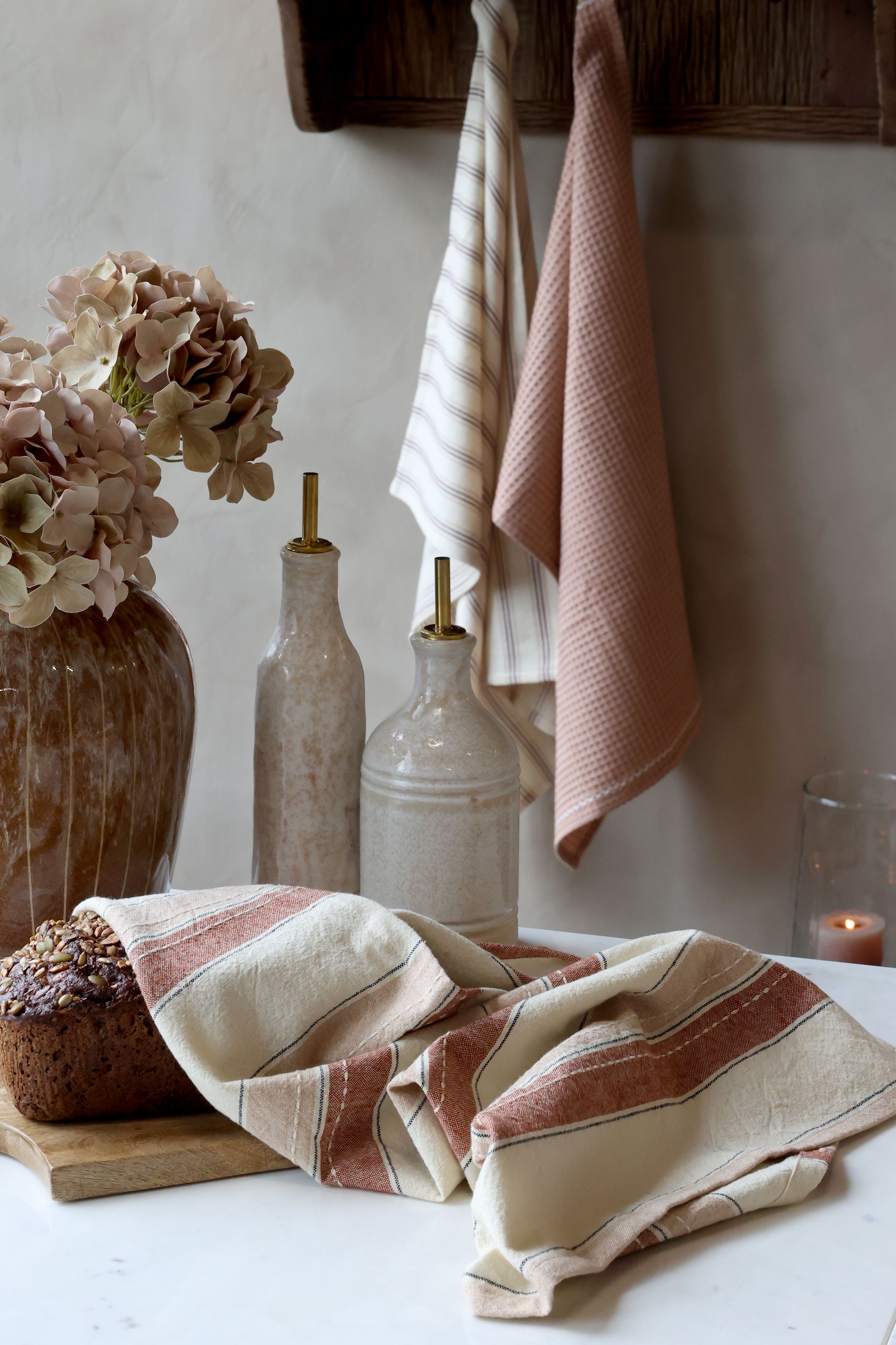Geschirrtuch mit Streifen für die Küche, Rosa & Terracotta