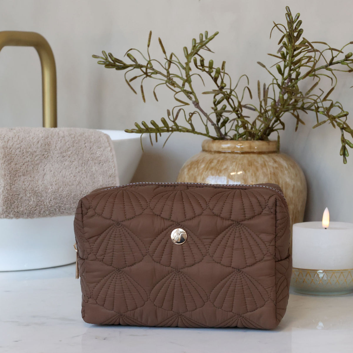 Kulturtasche mit Muschelmuster, coffee, 20 cm
