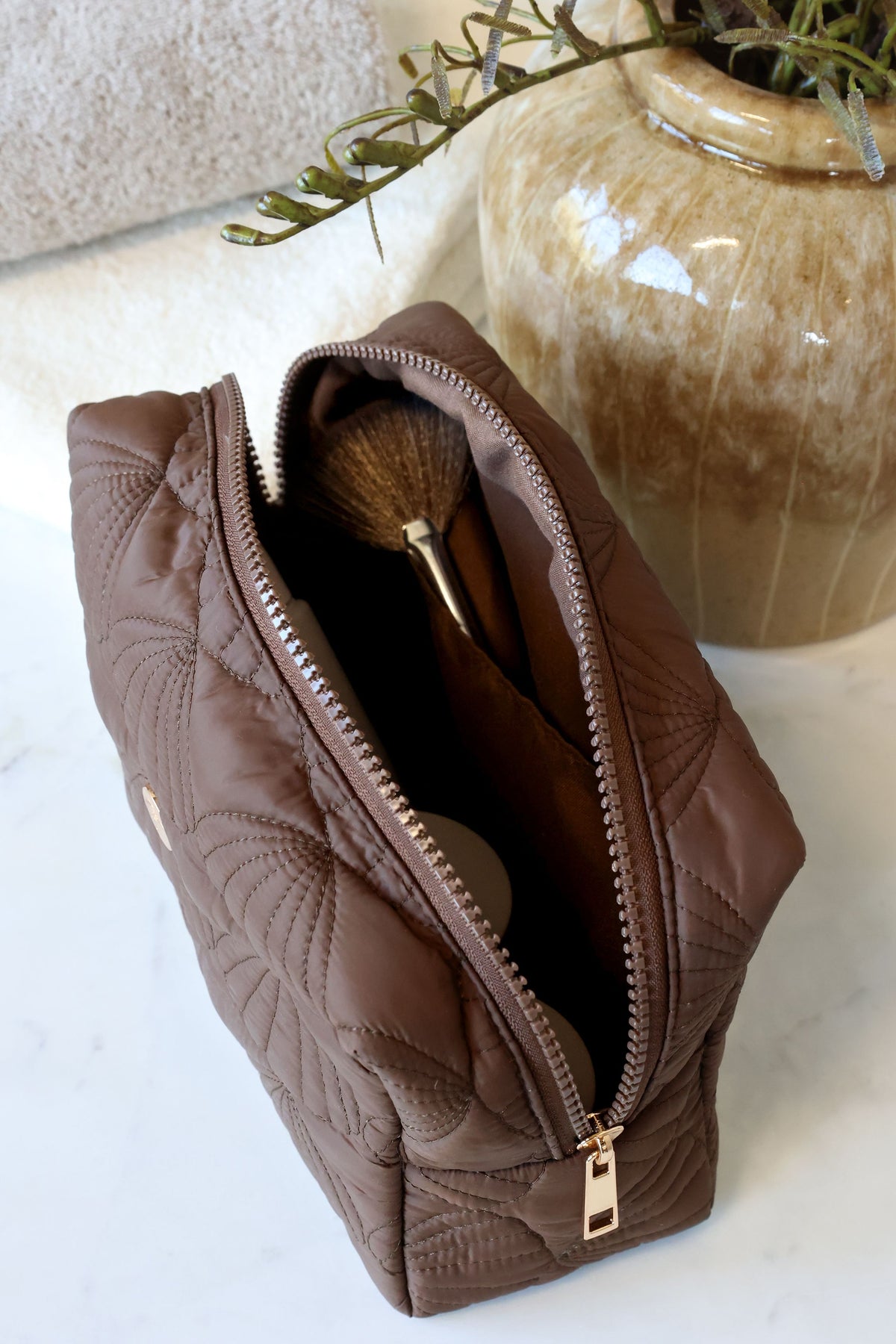 Kulturtasche mit Muschelmuster, coffee, 20 cm