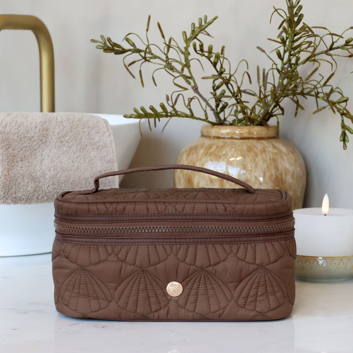 Kulturtasche mit Muschelmuster, coffee, 24 cm