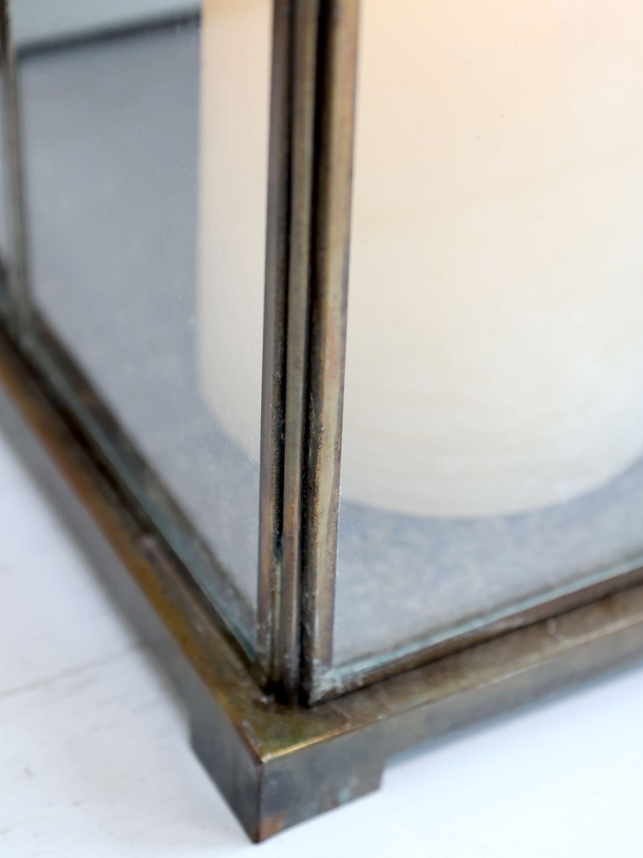 Laterne mit Gitter antique Messing 80 cm hoch