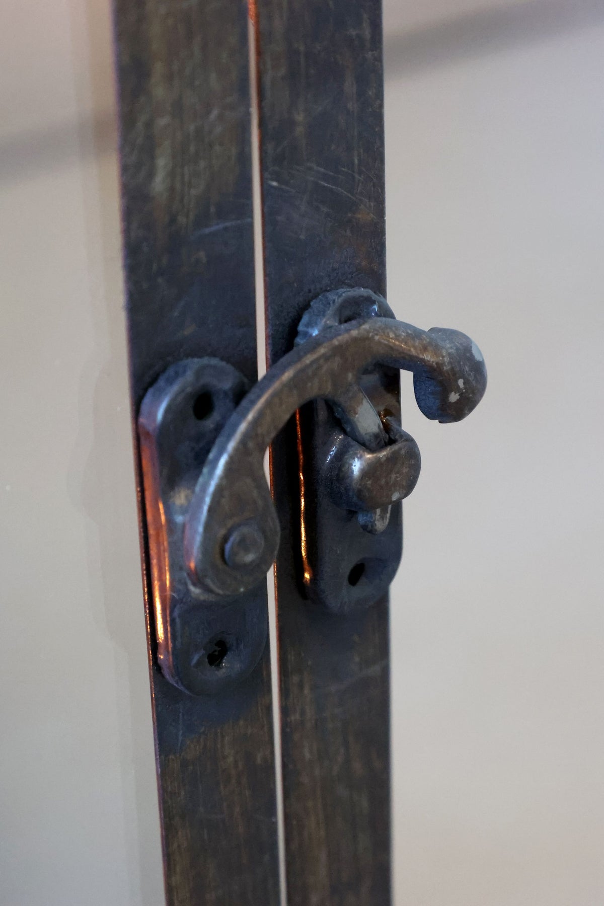 Laterne mit geschwungenem Dach, antik messing, 60,5 cm hoch
