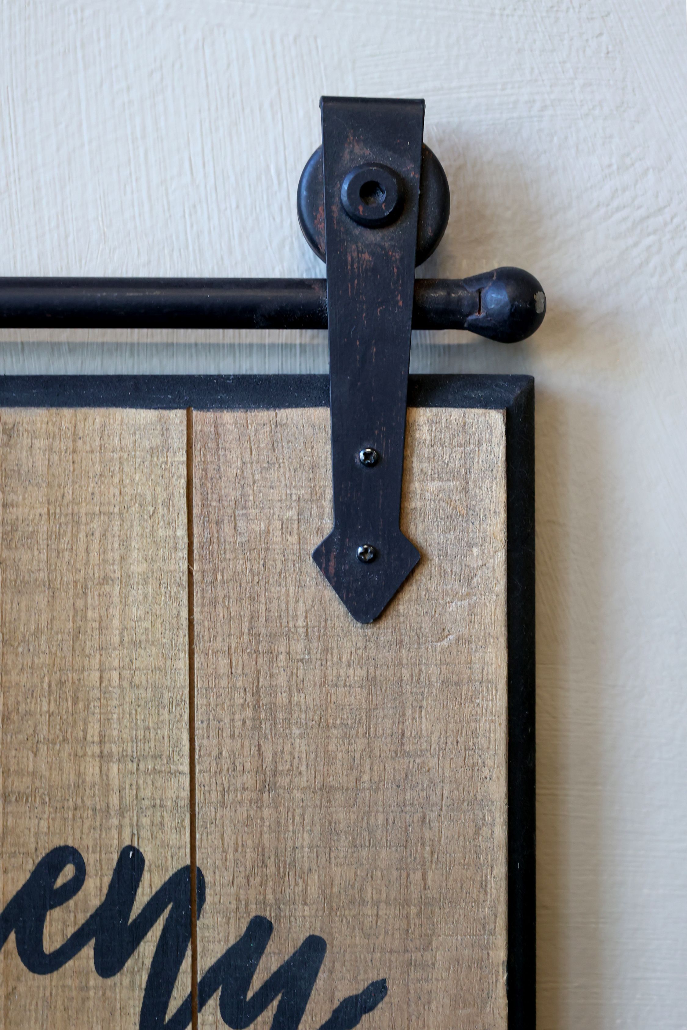 Schild The daily menu aus Holz und Eisen, 57 cm hoch