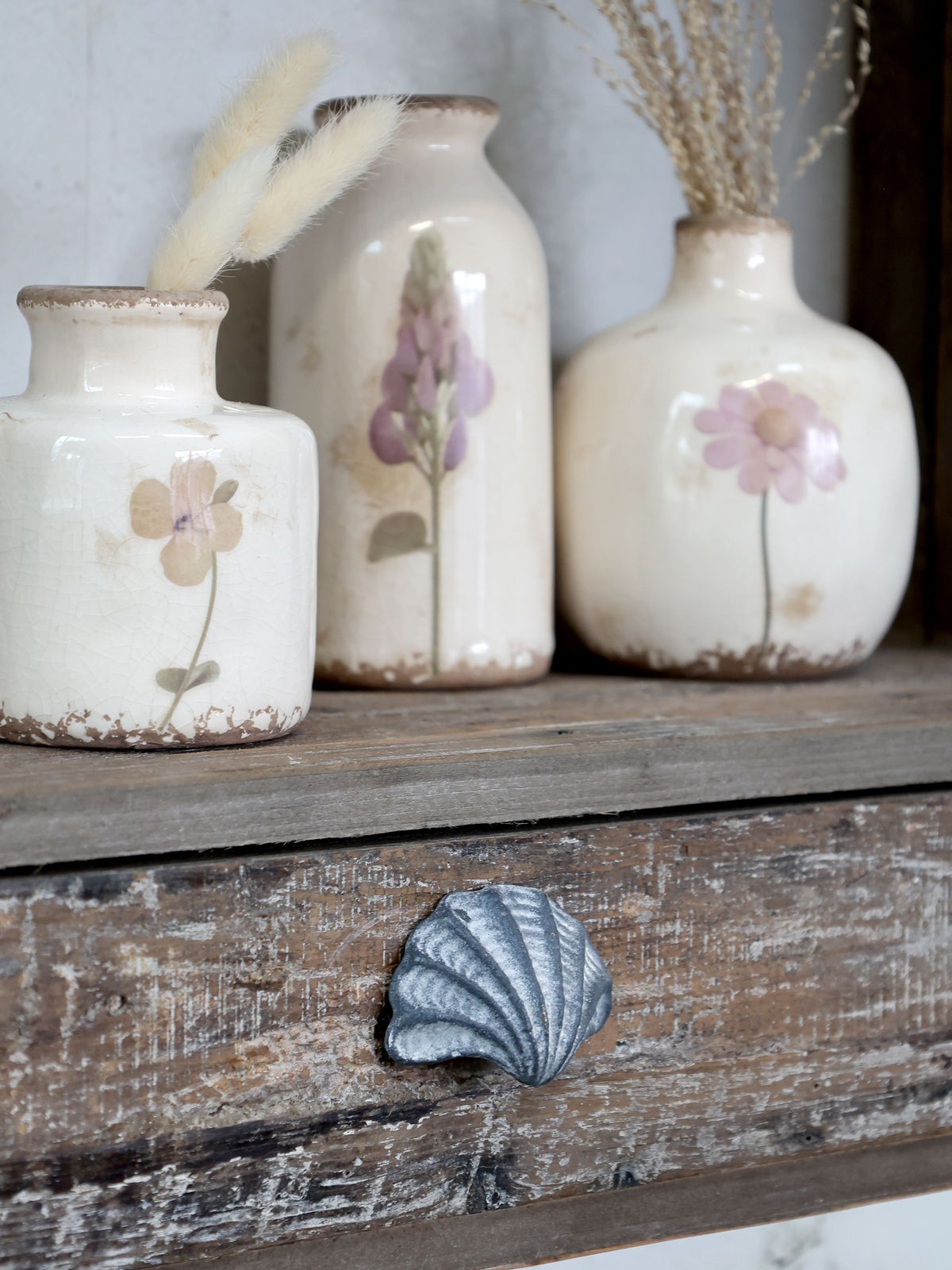 Griff Muschel aus Eisen in Antique Grau, 4,5 cm hoch