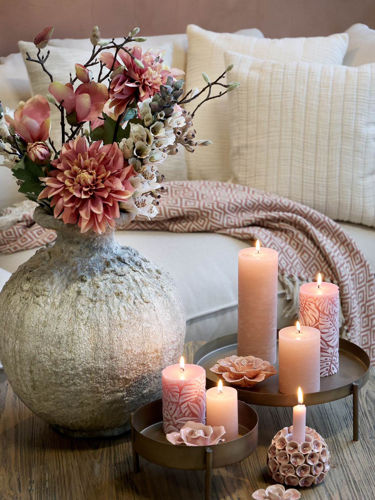 Keramik Blume rosa als Deko für Regal und Wohnzimmer