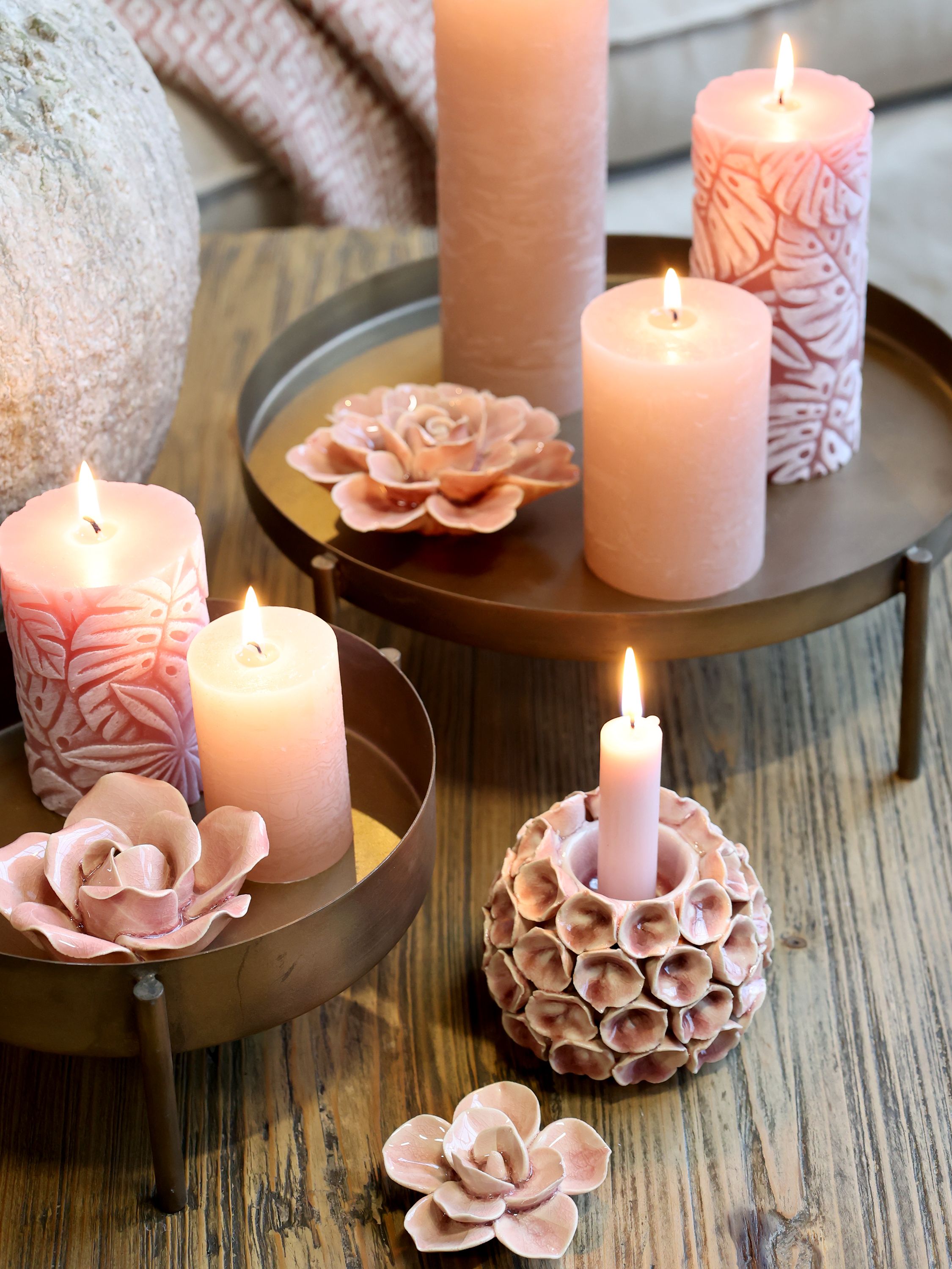 Keramik Blume rosa als Deko für Regal und Wohnzimmer