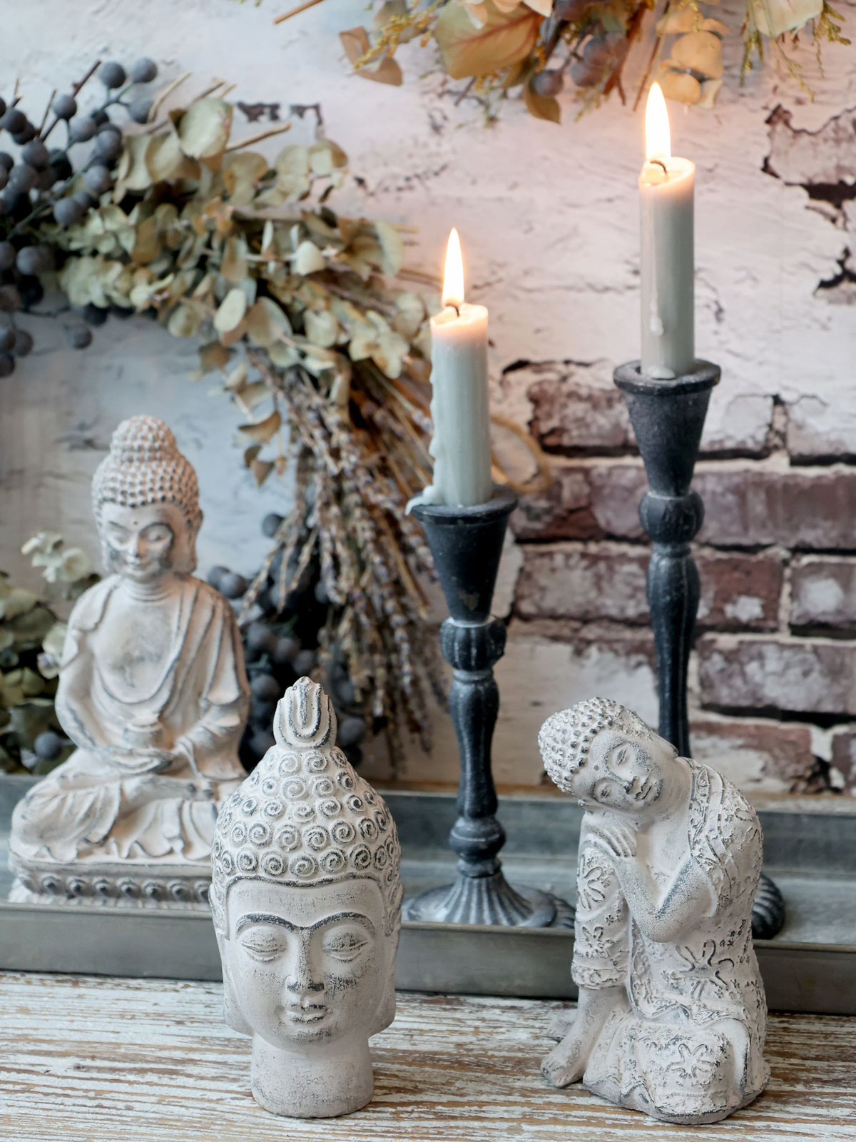 Buddha Figur aus Zement in Französisch Grau, 17,5 cm hoch