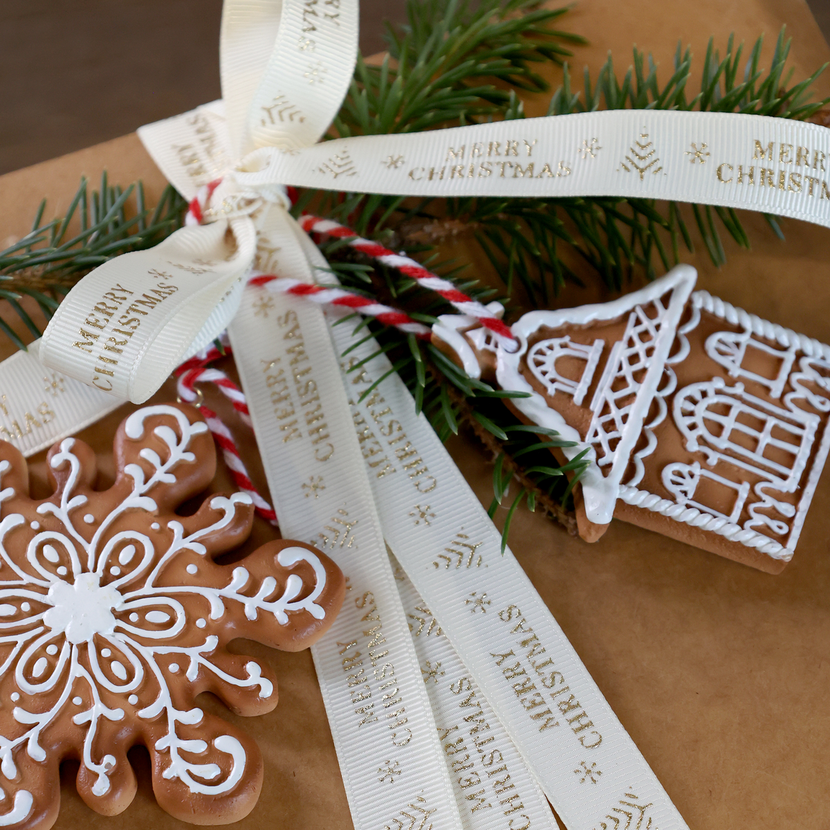 Band mit Merry Christmas, 5 m x 1,5 cm, creme