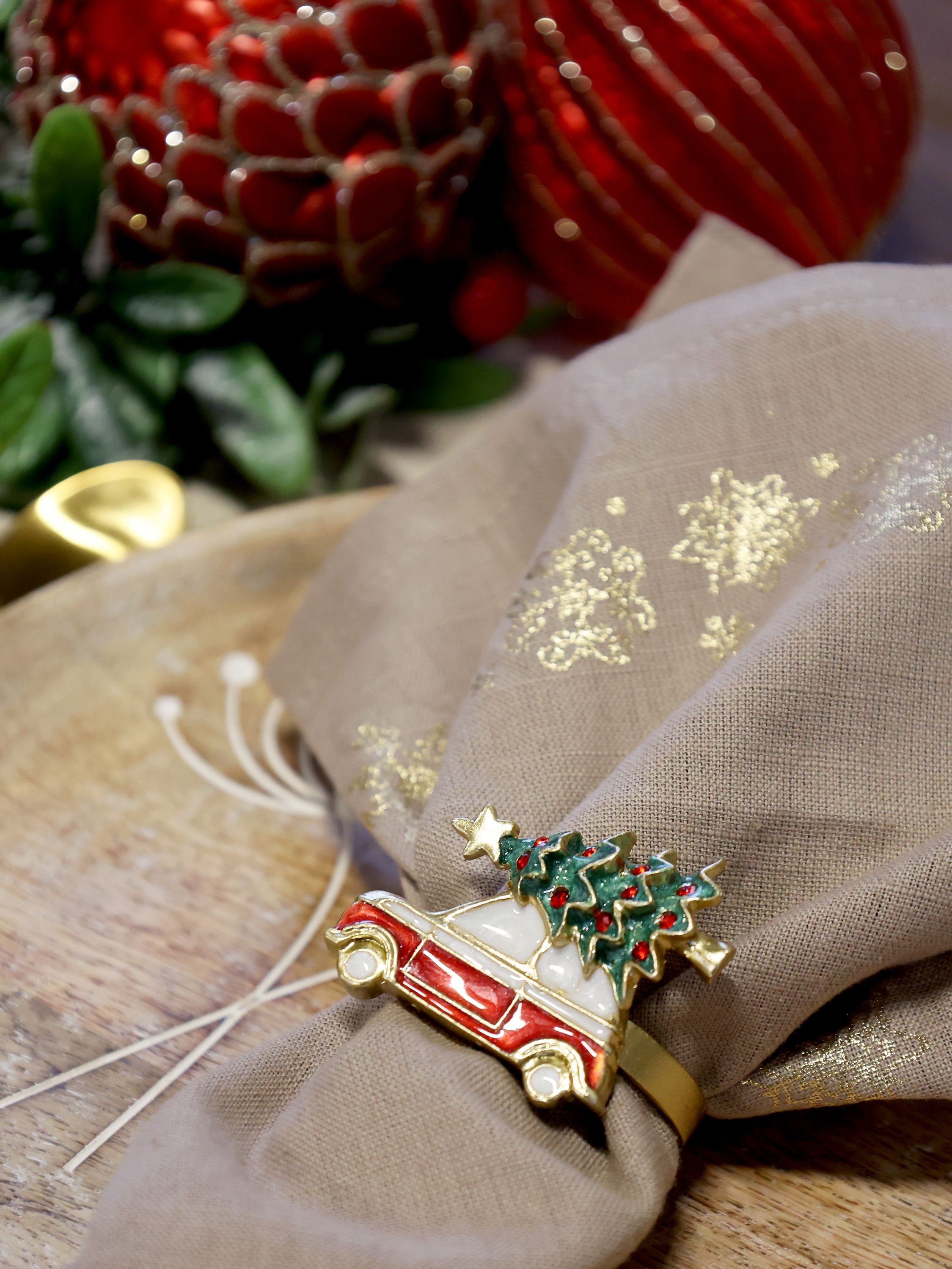Serviettenring mit Auto und Weihnachtsbaum, messing