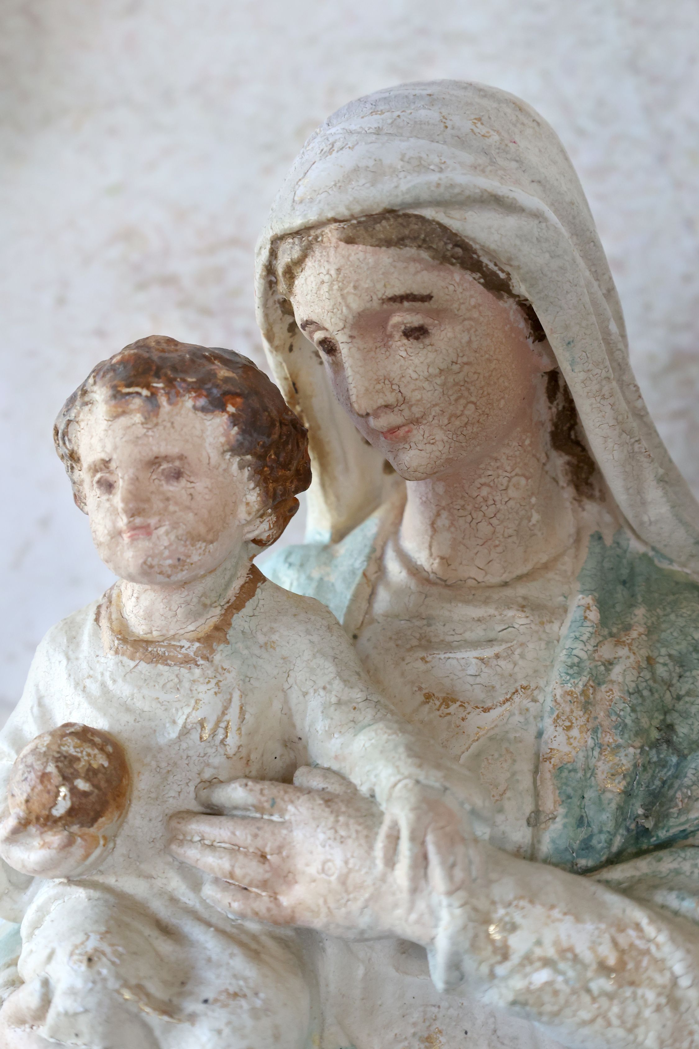 Madonna mit Kind Figur aus Polyresin, 57 cm hoch