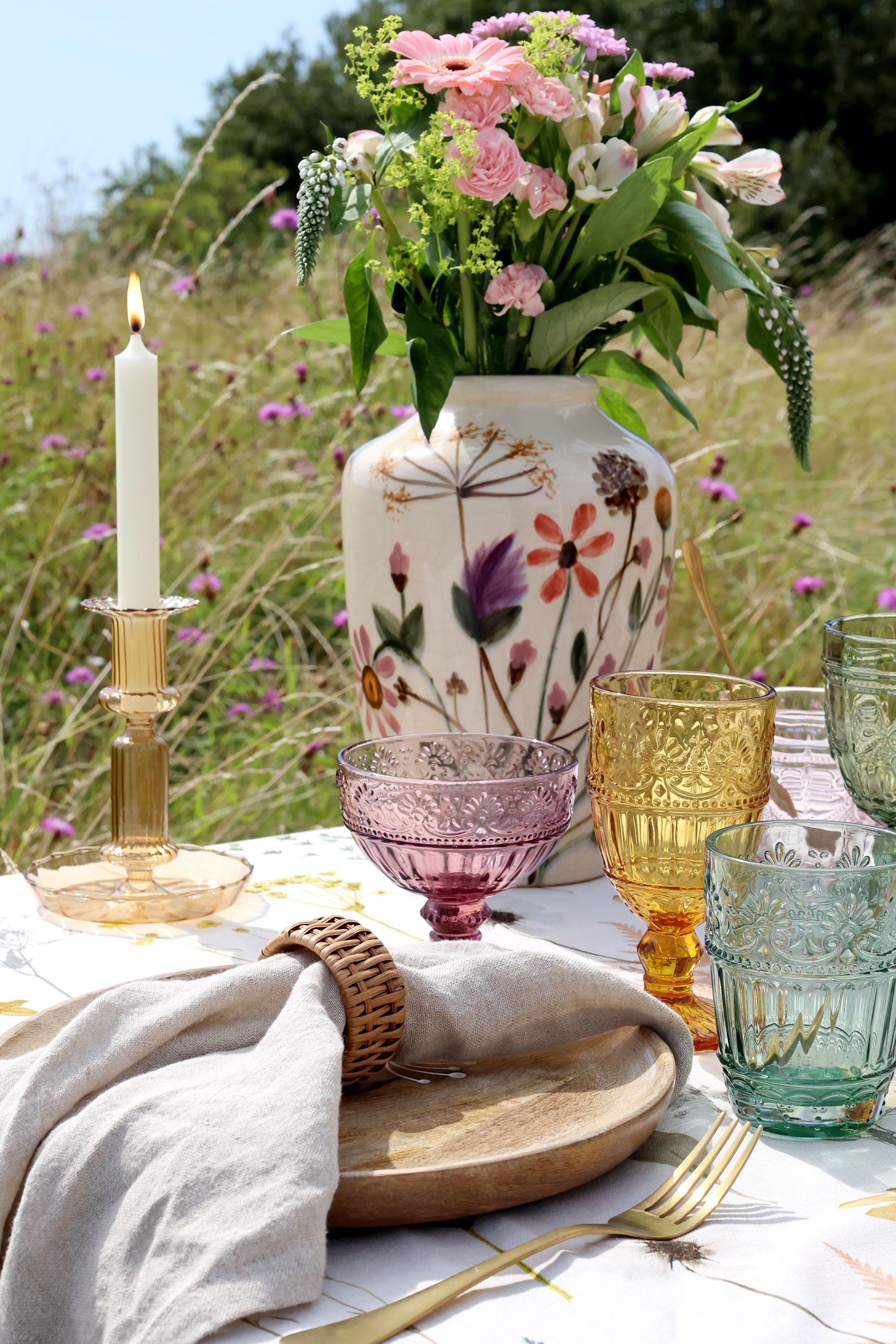 Vase mit Blumenmotiv, 30 cm hoch, creme