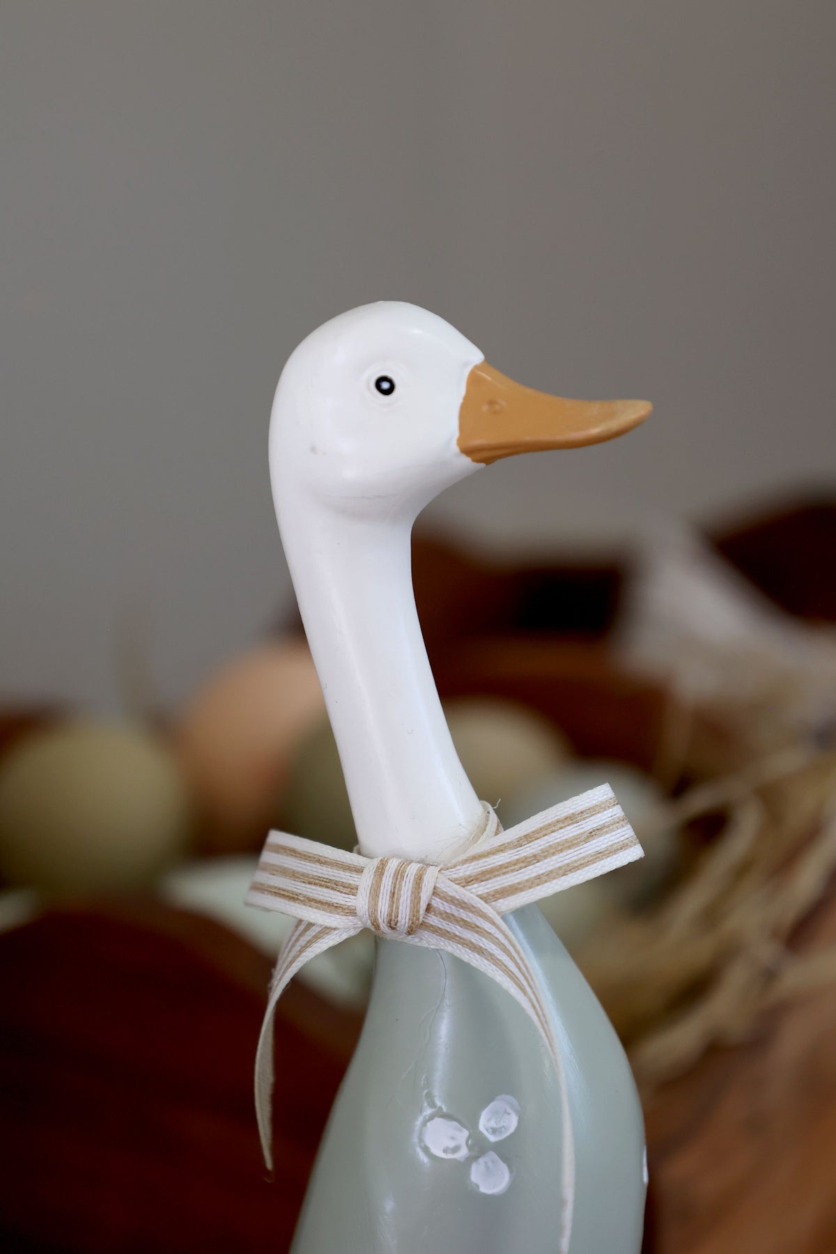 Gänsefiguren mit Schleifen Set von 2, opal und creme