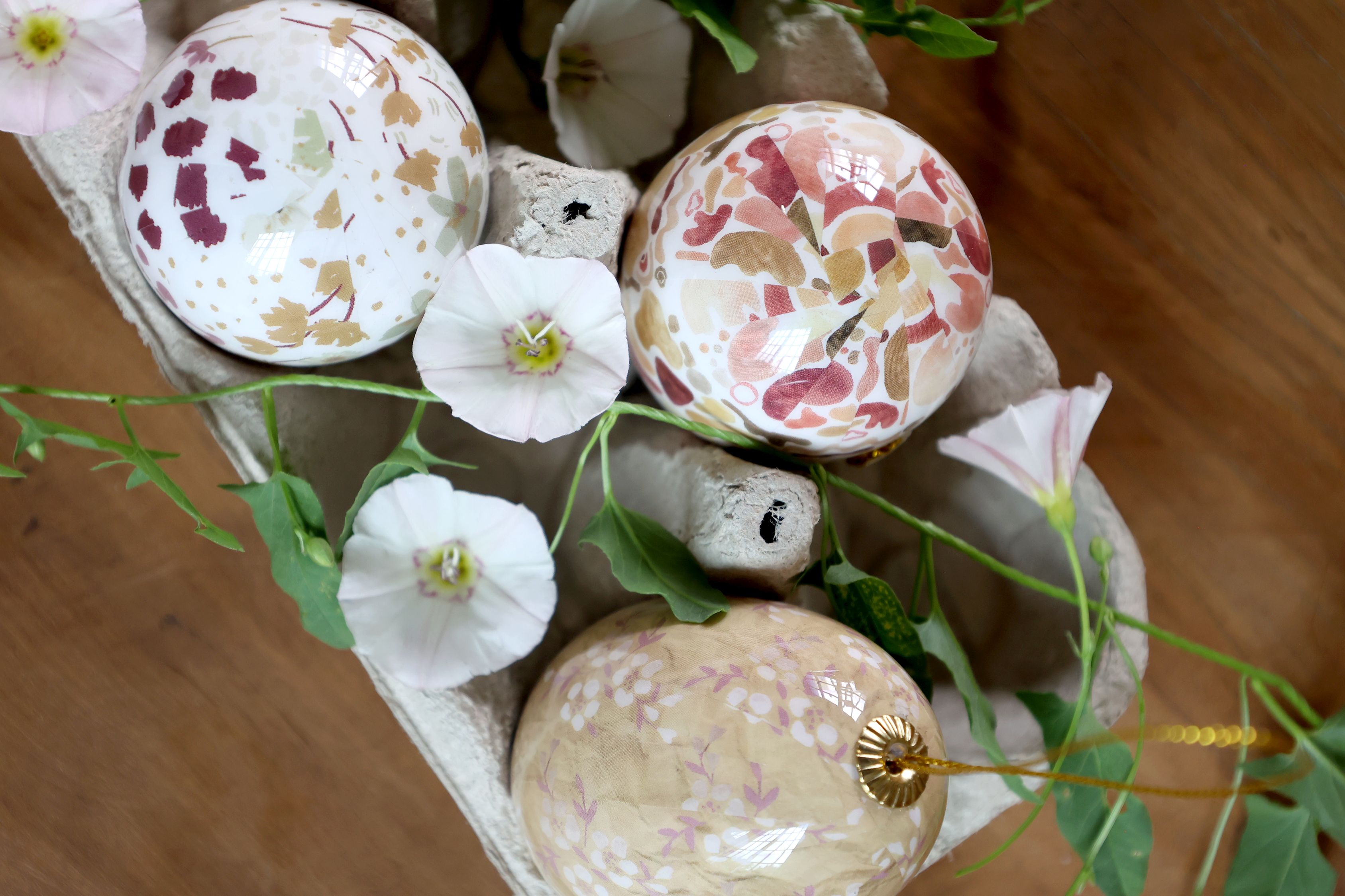 Osterei mit Blumen Set von 3 – Deko in Frühlingsfarben