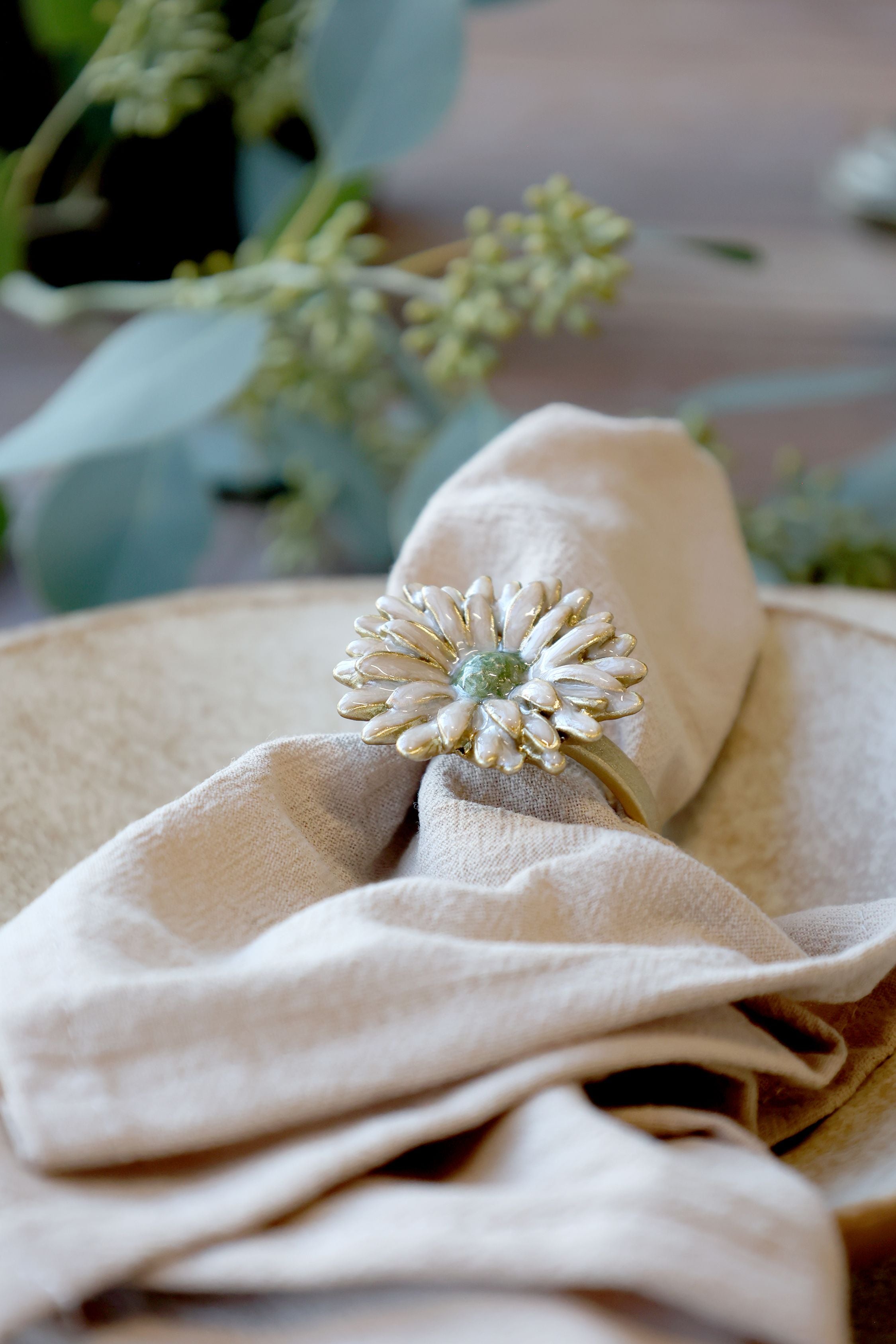Serviettenring mit Blumen, Zinklegierung, creme, 4 cm