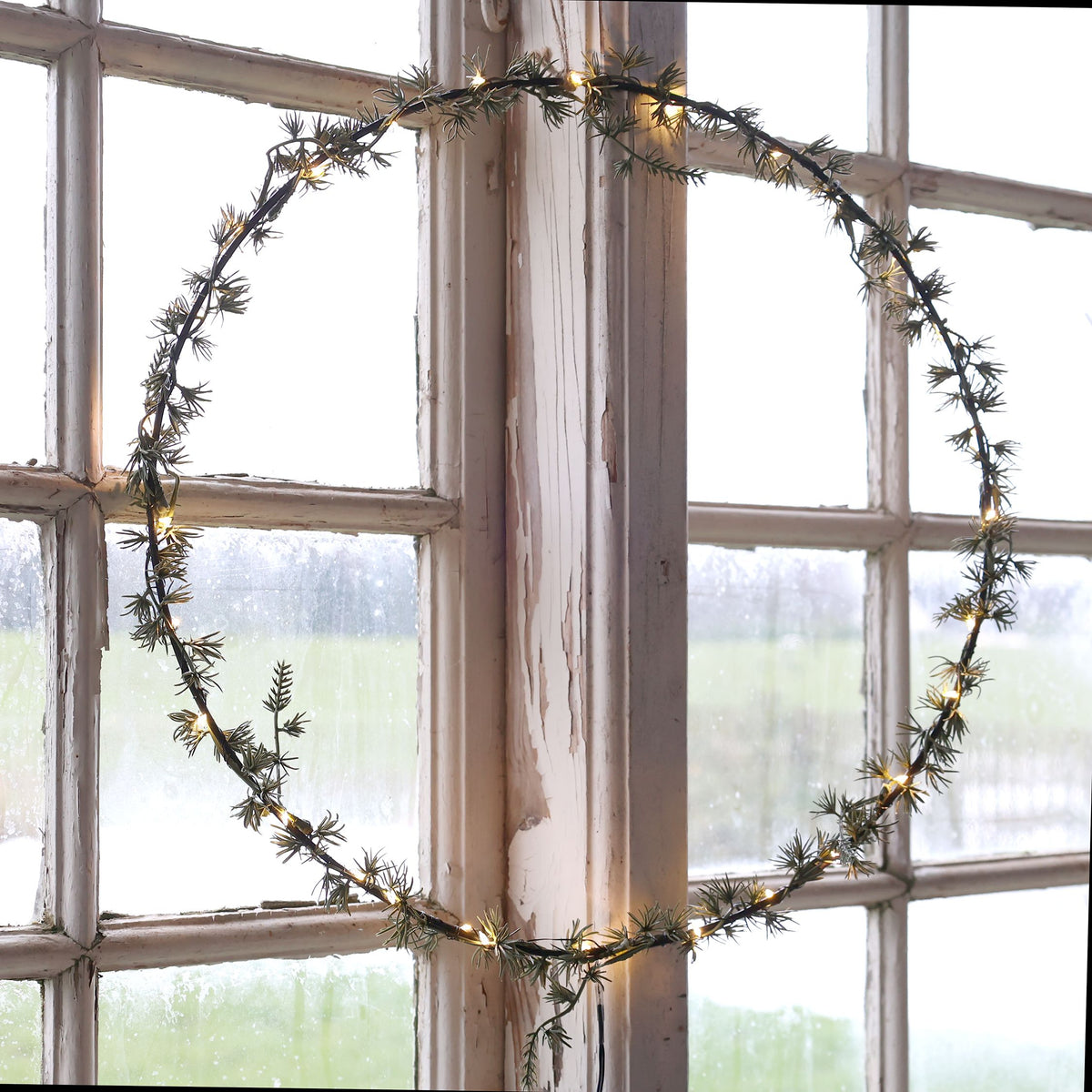 Grüner Kranz mit 30 LED-Lichtern, 50 cm