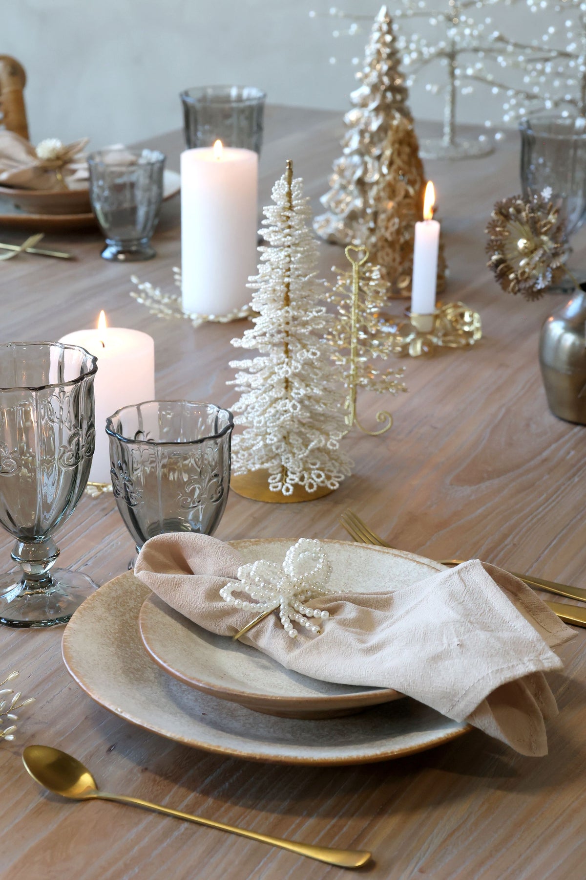 Serviettenring mit Perlen champagner – Glas und Messing