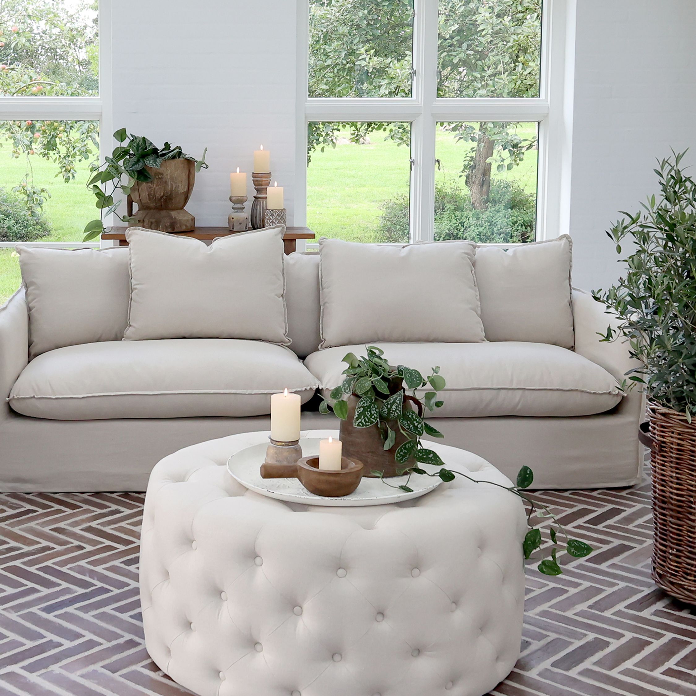 Malo Sofa mit 5 Kissen in Leinen, 95 cm breit