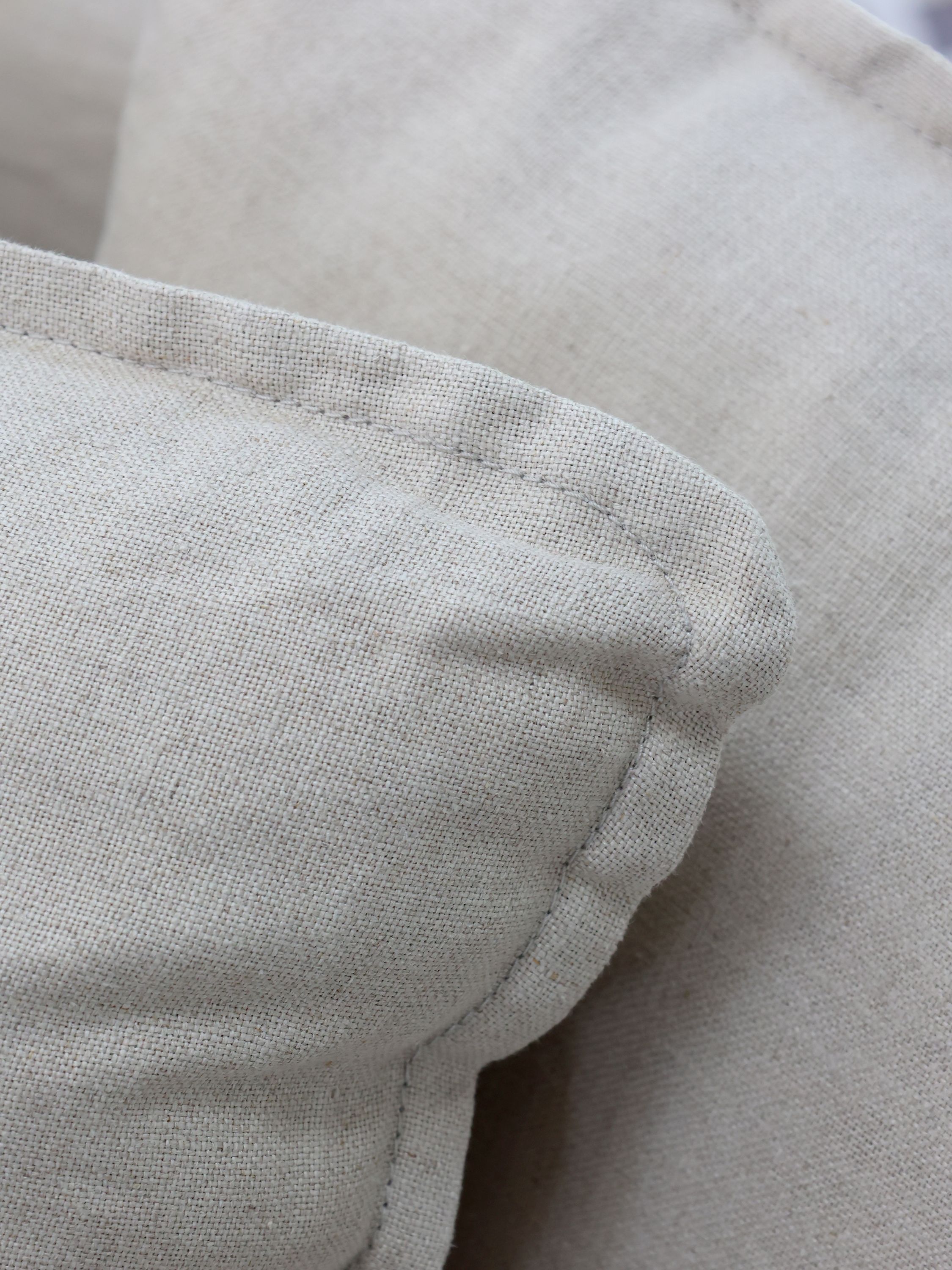Malo Sofa mit 5 Kissen in Leinen, 95 cm breit