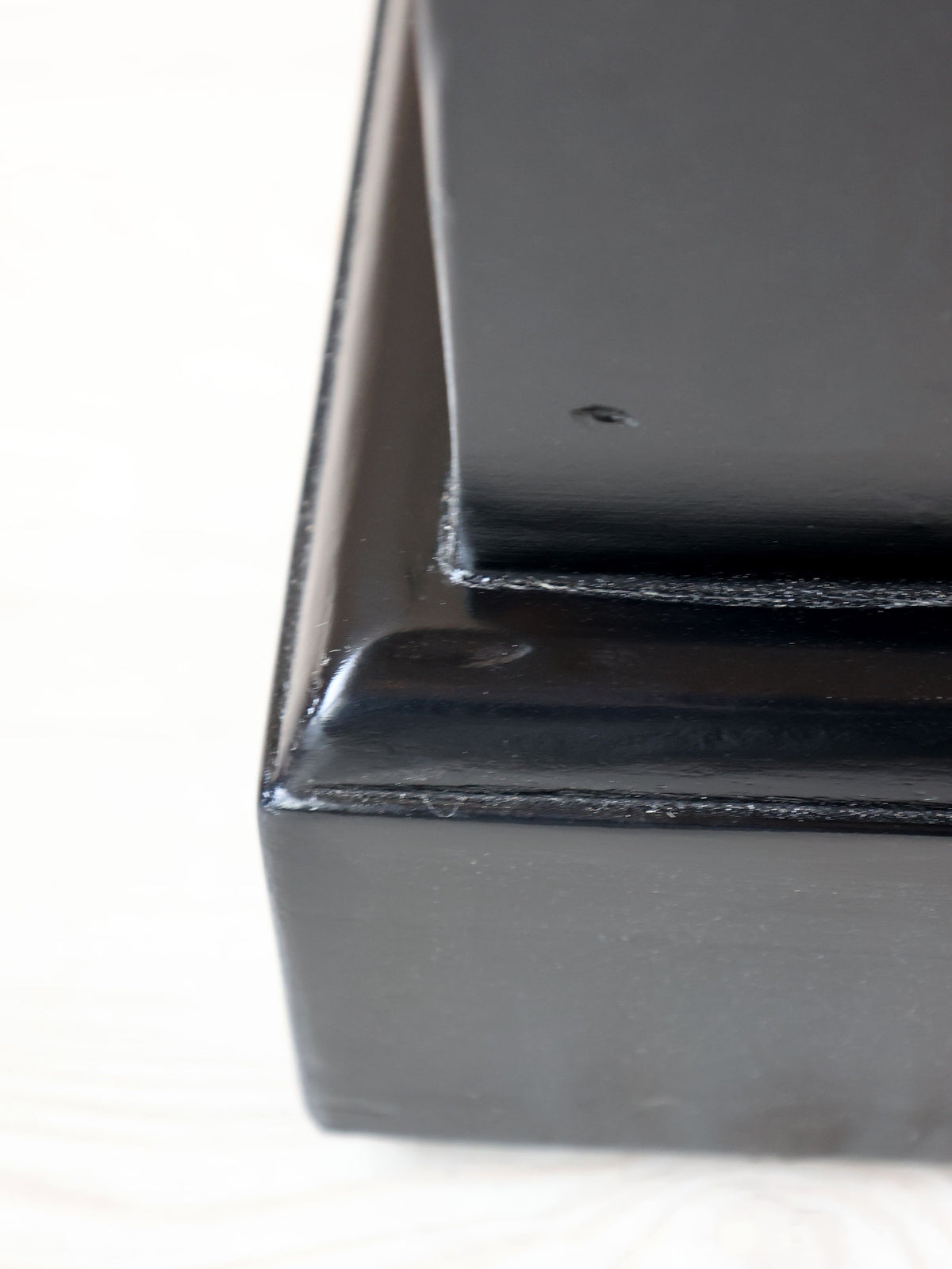 Vitrinenschrank mit Schubladen, 220 cm lang, schwarz