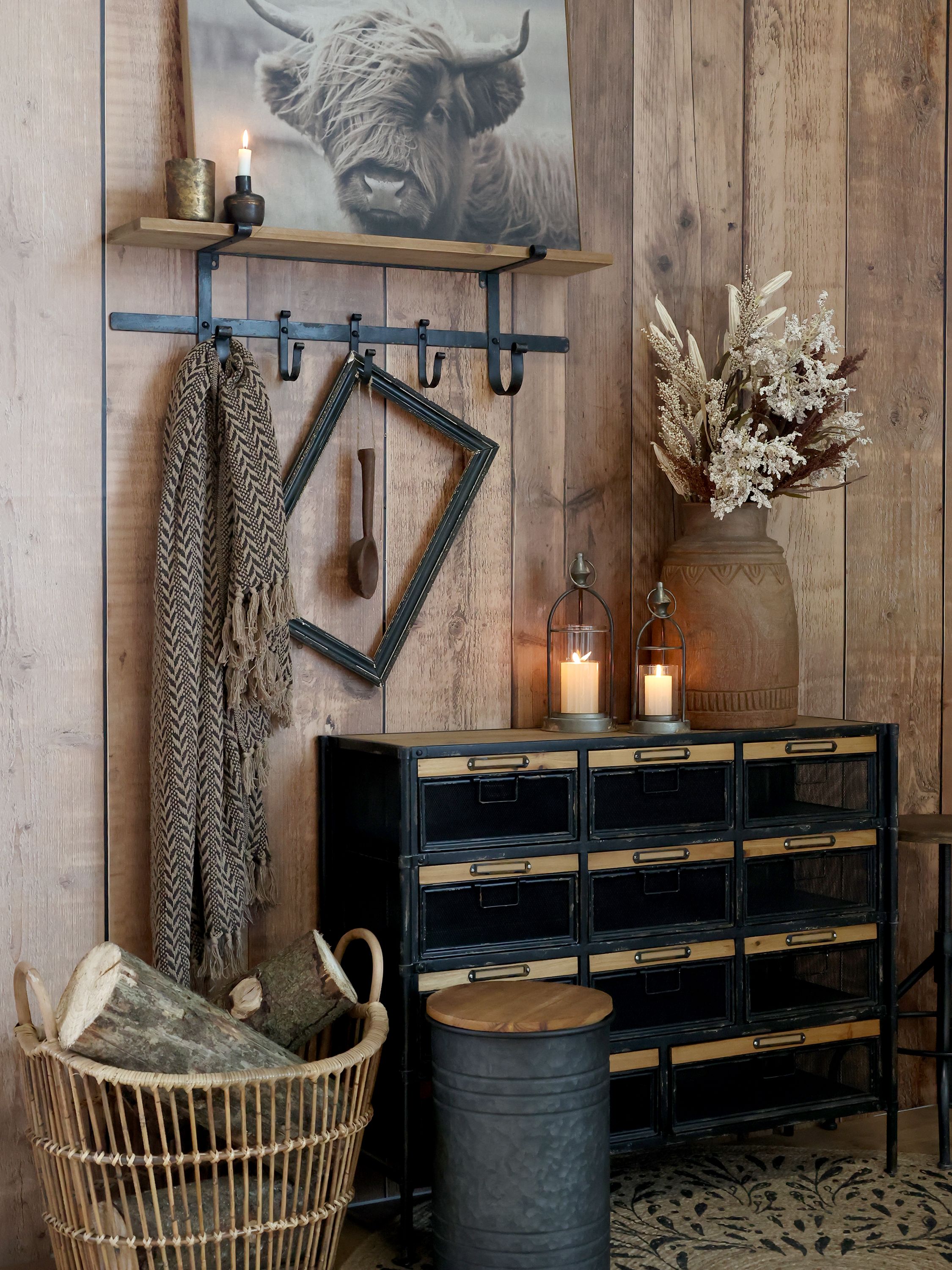 Kommode aus Eisen und Tannenholz in Antique Schwarz