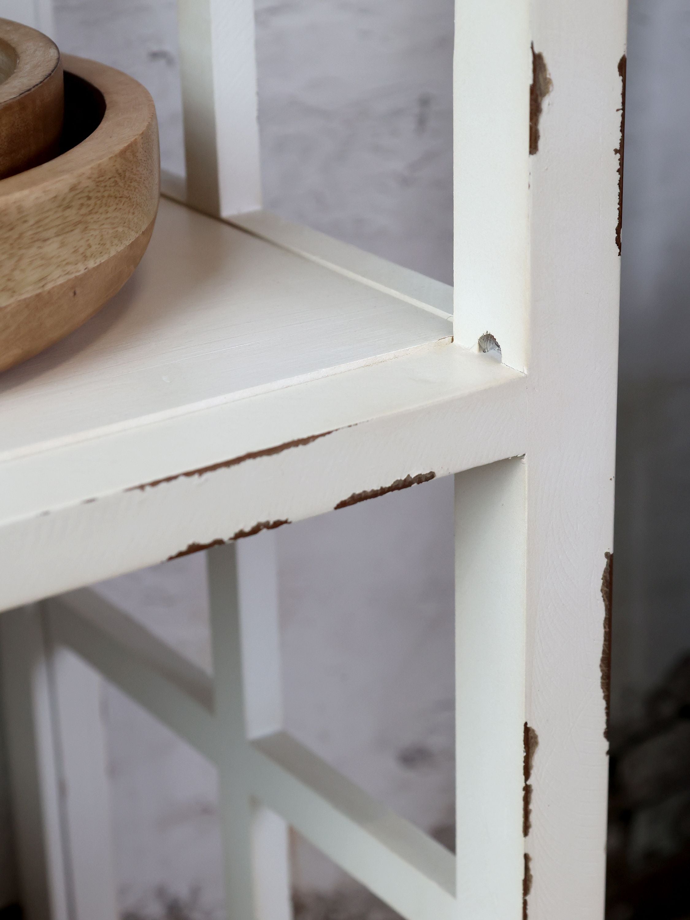Tisch mit Regal aus Tannenholz, antique creme, 35 cm breit