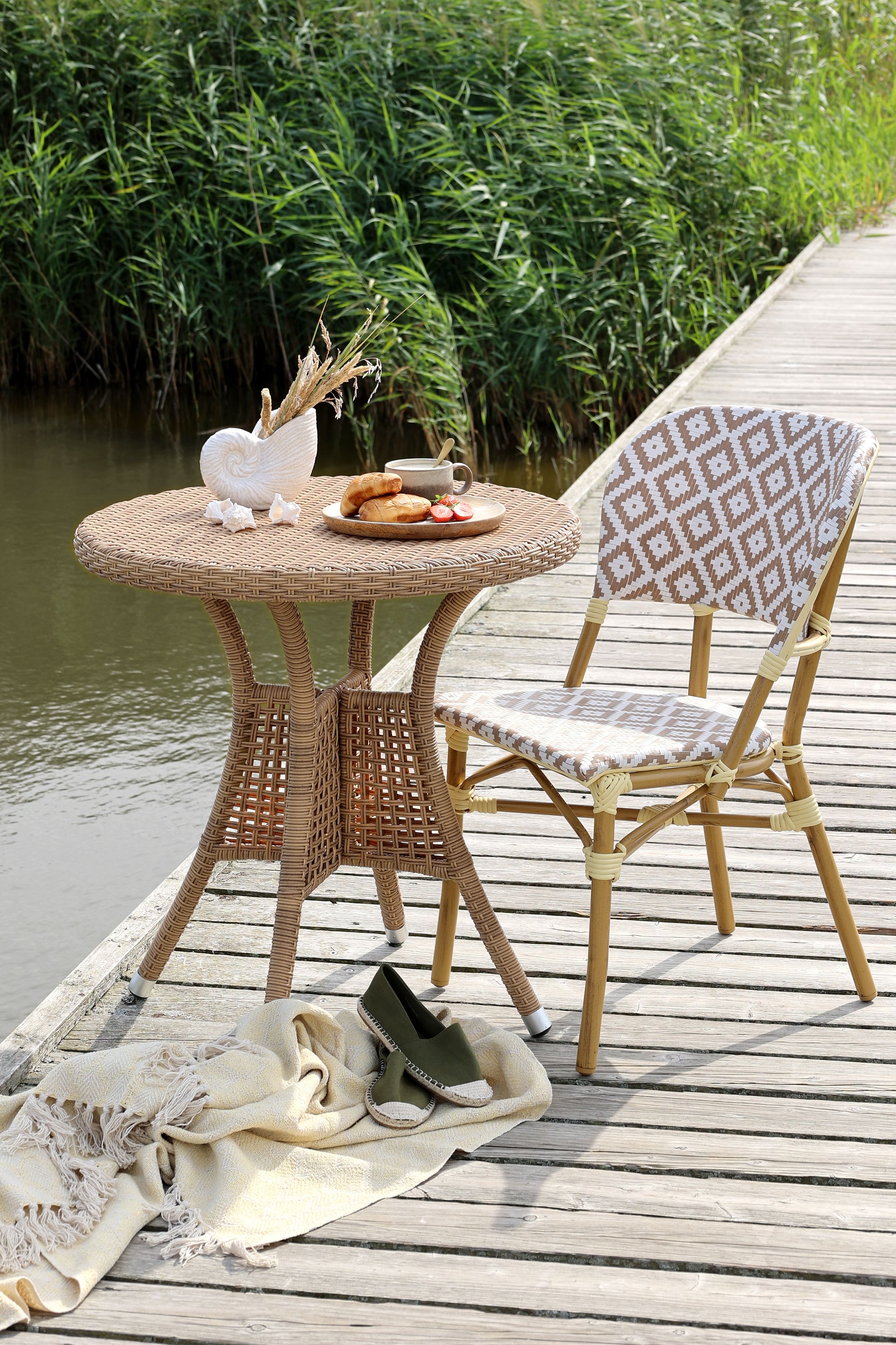 Gartenmöbel Bistrostuhl La Rochelle geflochten creme