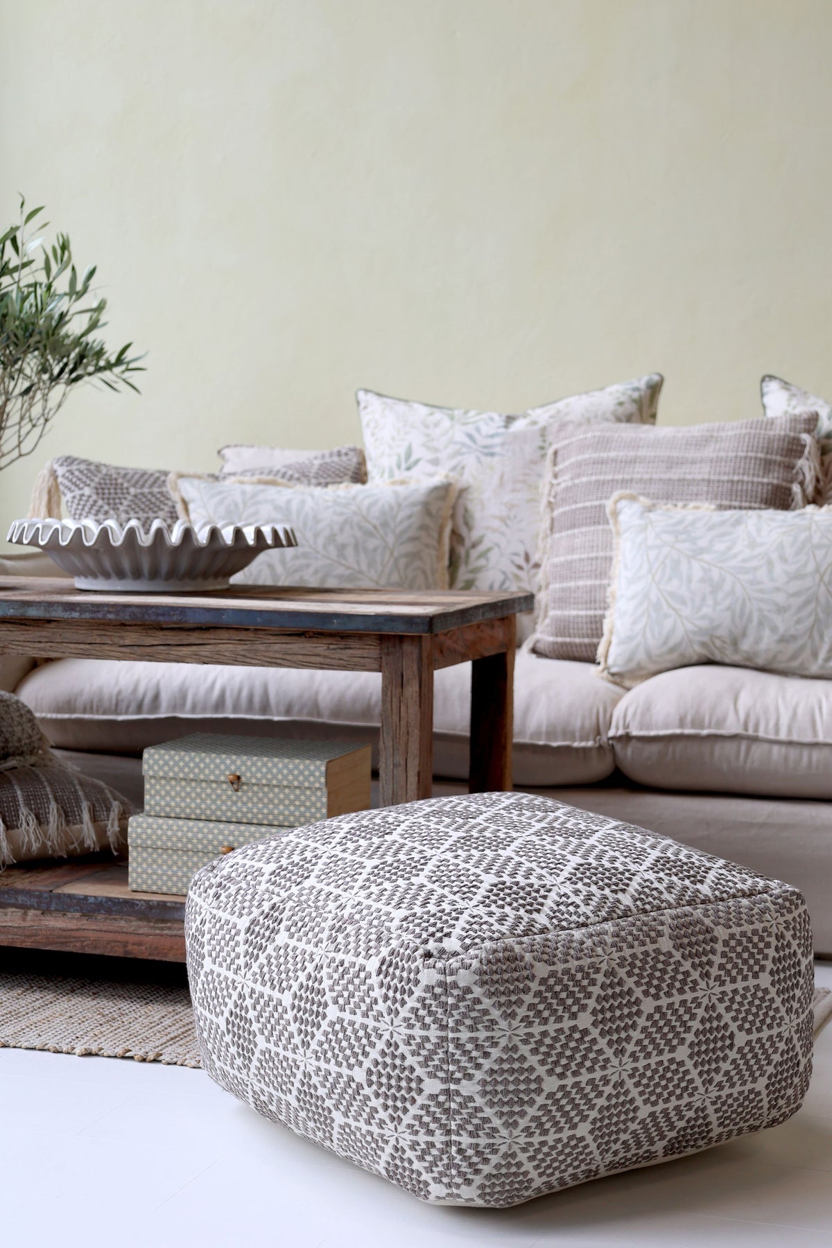 Lounge Möbel Balkon: Puff mit Muster, 35 cm hoch