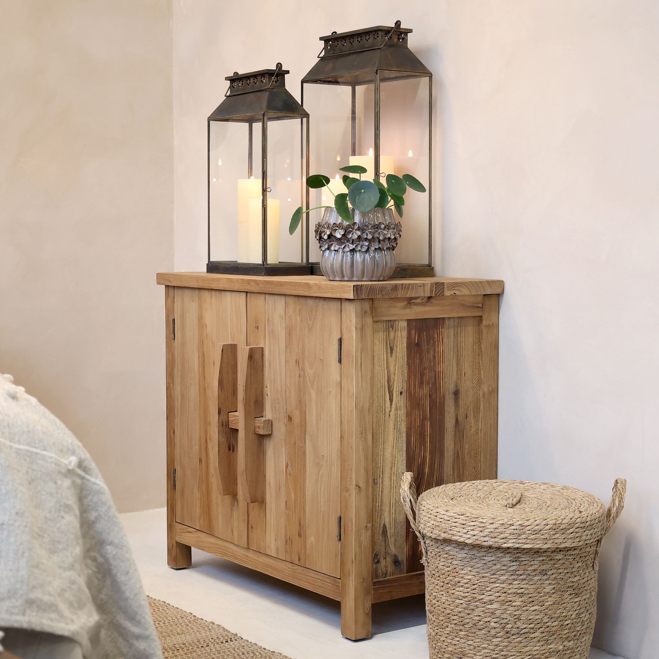 Schrank mit 2 Türen und Regalen aus Ulmenholz, 43 cm breit