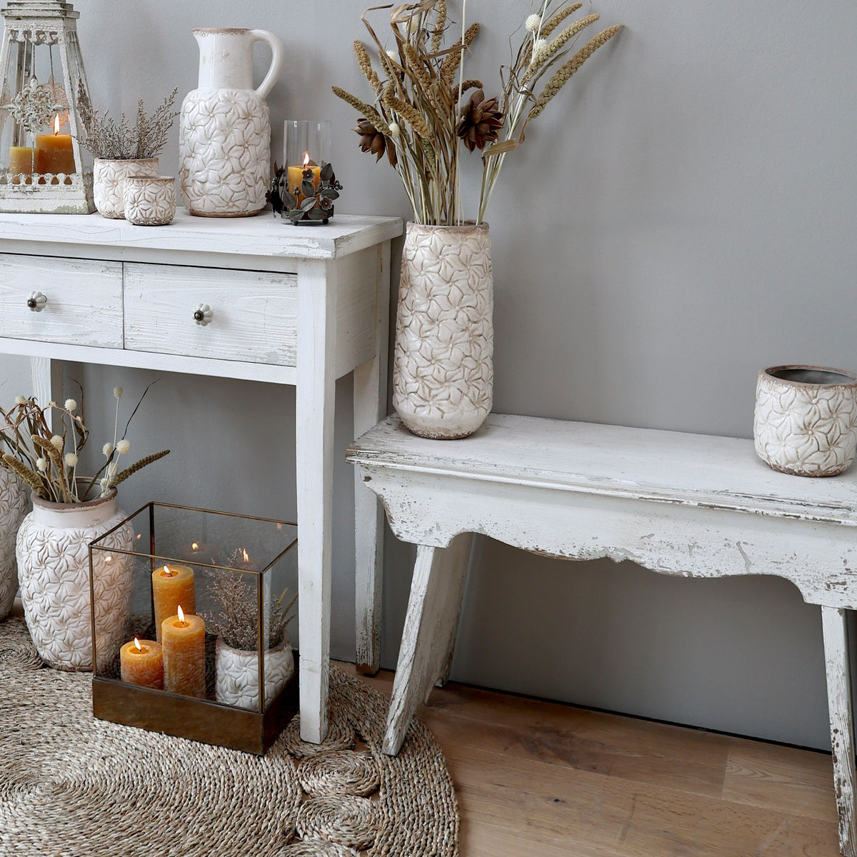 Alte Bank aus Tannenholz, antique creme, 80 cm